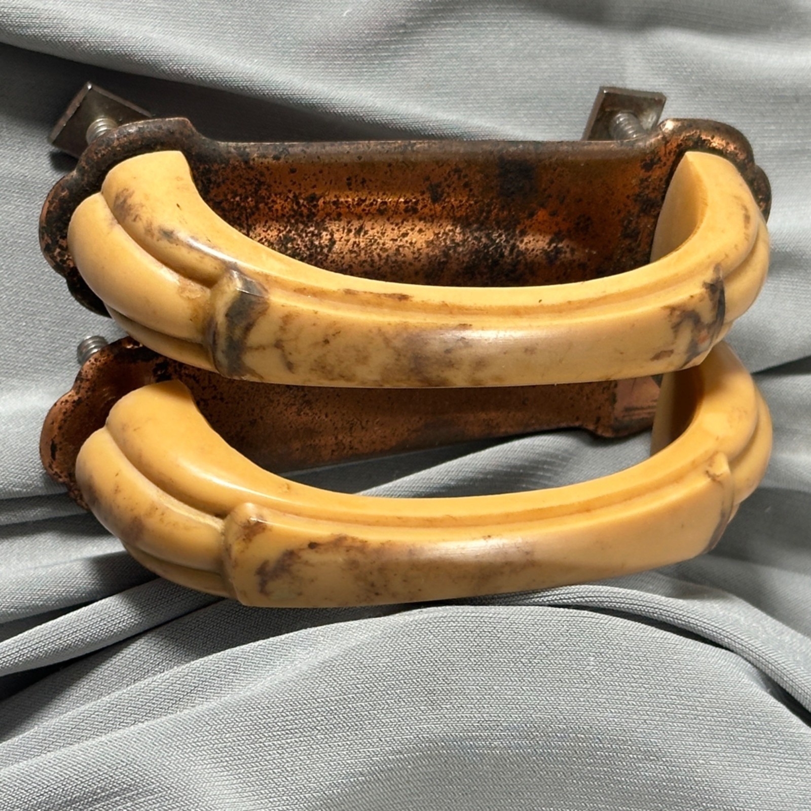 2 Vintage Drawer Pull Handles – Bakelite, Art Deco