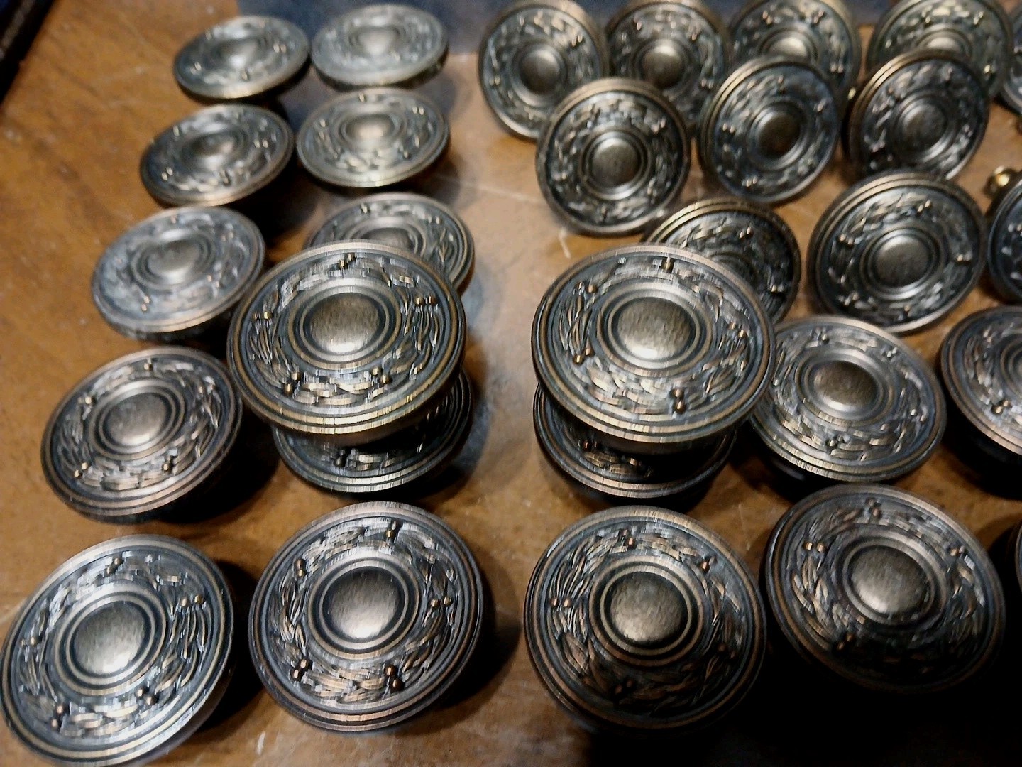 Set Of 38 Vintage Brass Drawer Pulls Hollywood Regency MCM Ornate Cabinet Knobs