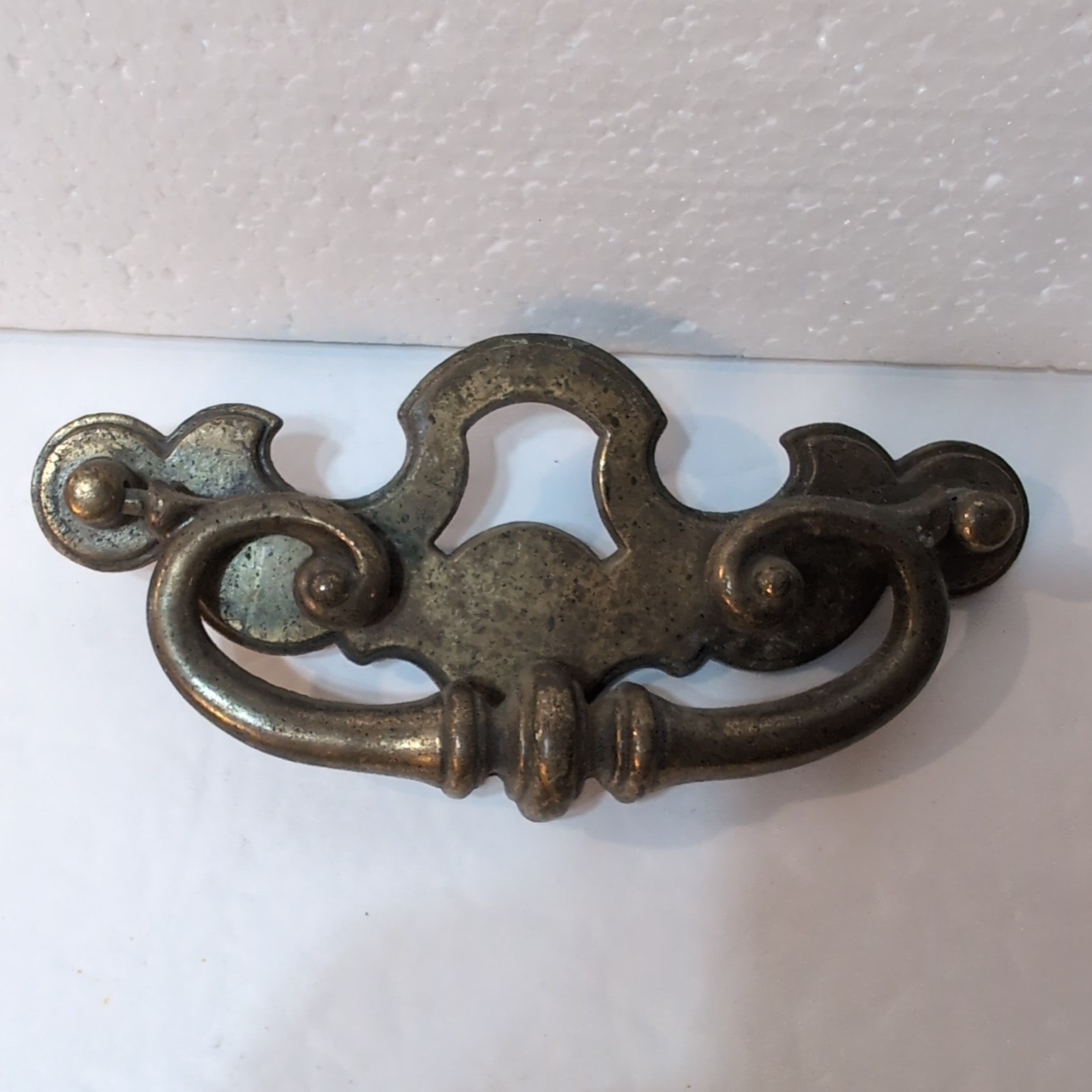 5 BPC 2977 1671 Large 1940s Drop Bail Pull Handle Dark Brass 5-1/4″ Centers MCM