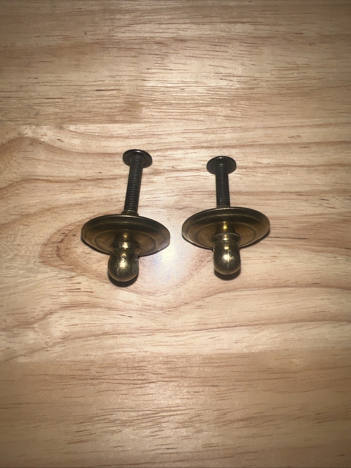 3 Vtg Bail Drop Pull Handle CB-1844 W/ Mounts And Screws Made Of Brass 3-7/8″