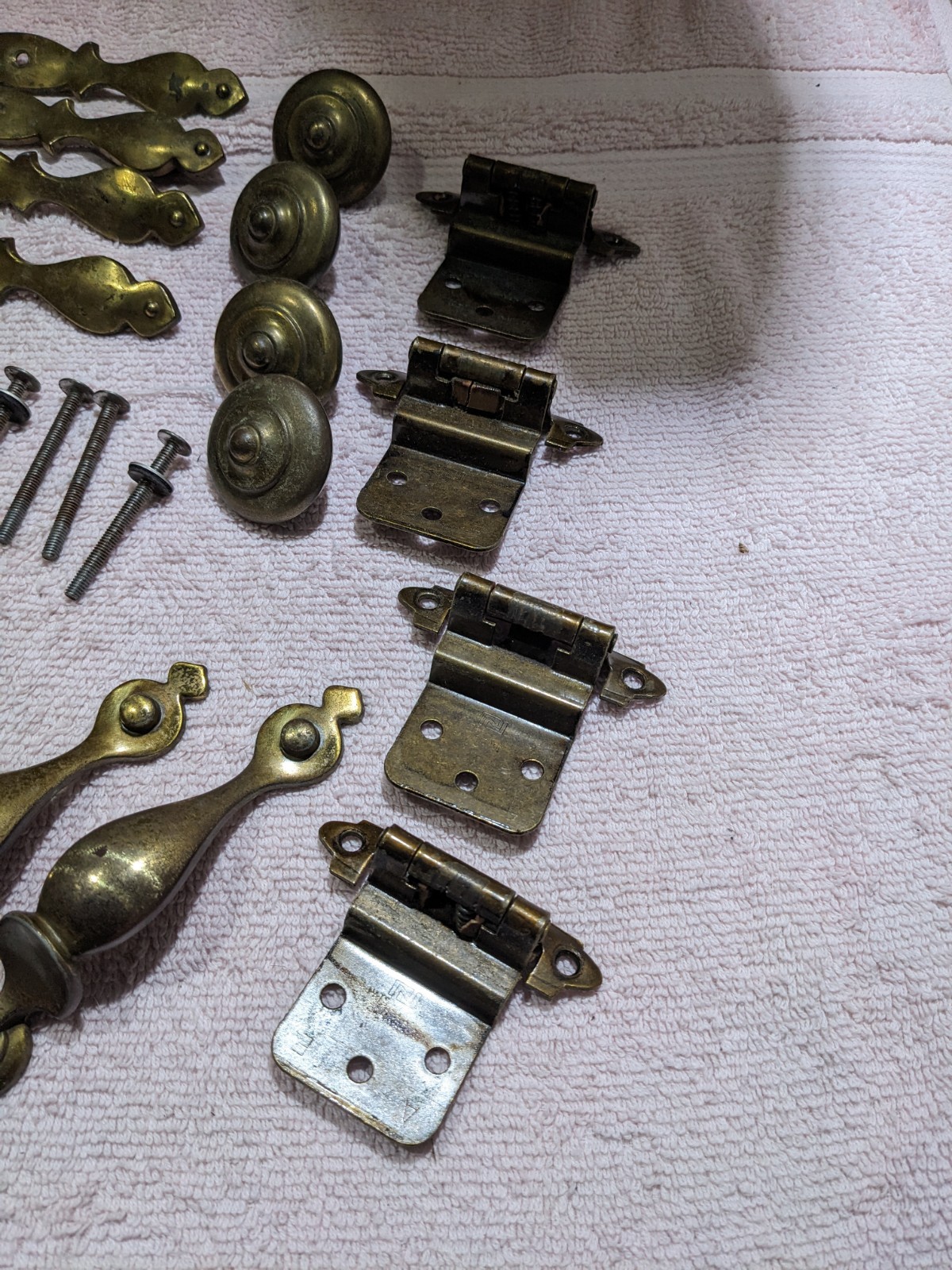 Lot Of KBC Keeler Brass Company Drawer Pulls/Knobs
