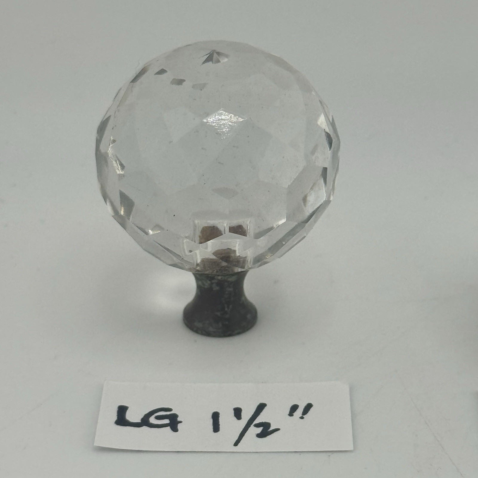 Lot 23 VTG 1930’s Faceted Glass Crystal Drawer Pulls Brass Cabinet Knobs 3 Sizes
