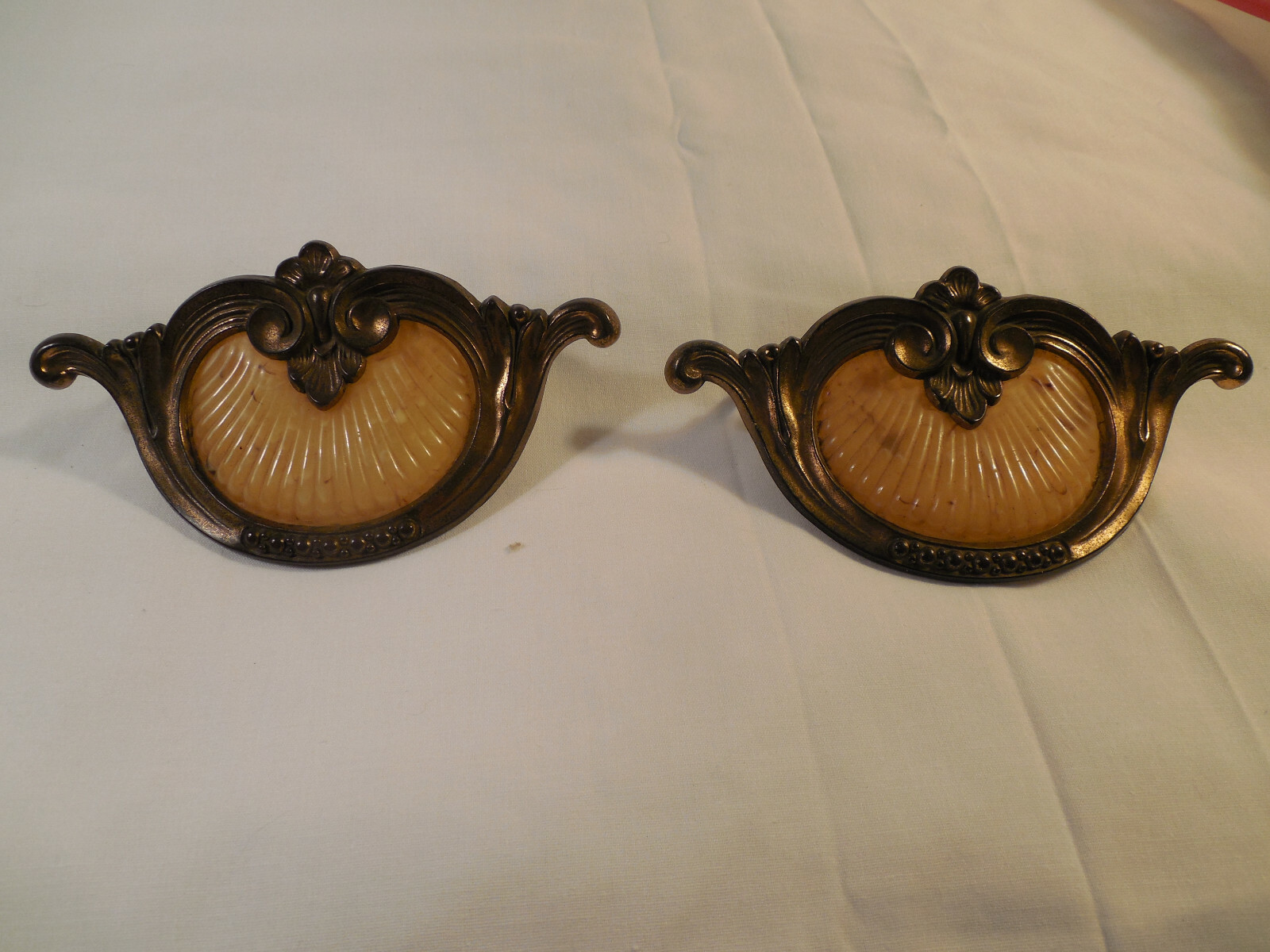 Antique Keeler waterfall dresser handles pulls bakelite shell design 2pc (IN2)
