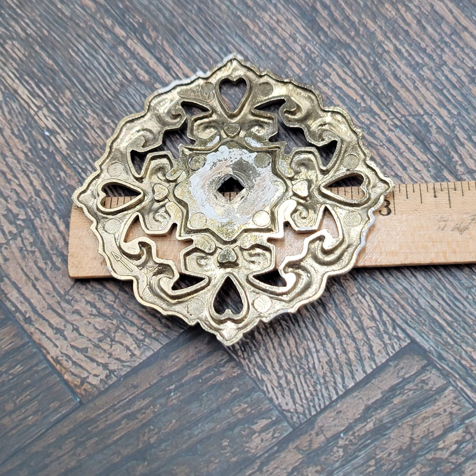 Vintage Provincial Back Plate Ornate Gold & White