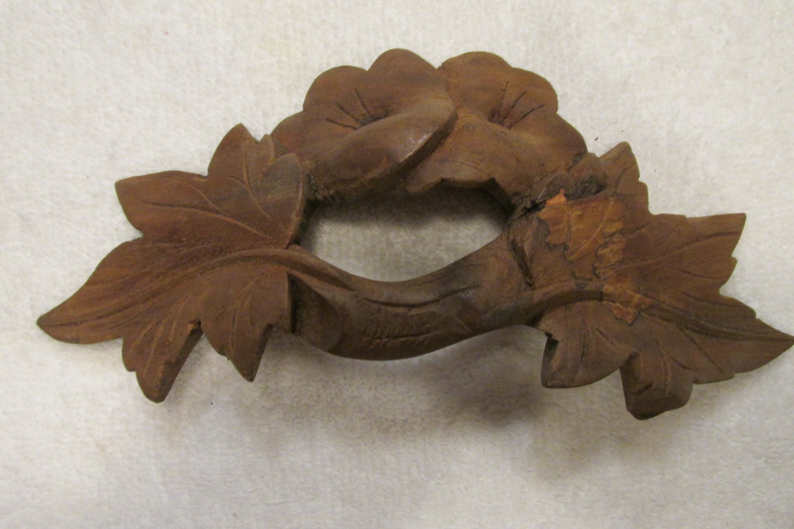 Pair Set Antique Victorian Carved Walnut Flower & Leaf Drawer Pulls 7 x 3 1/2″