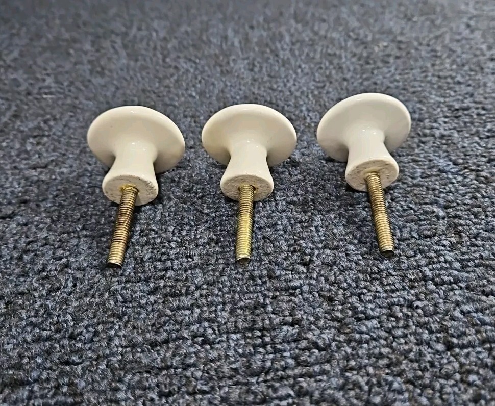 (Lot Of 3) Vintage Round White Skeleton Key & Lock Image Cabinet Drawer Pulls
