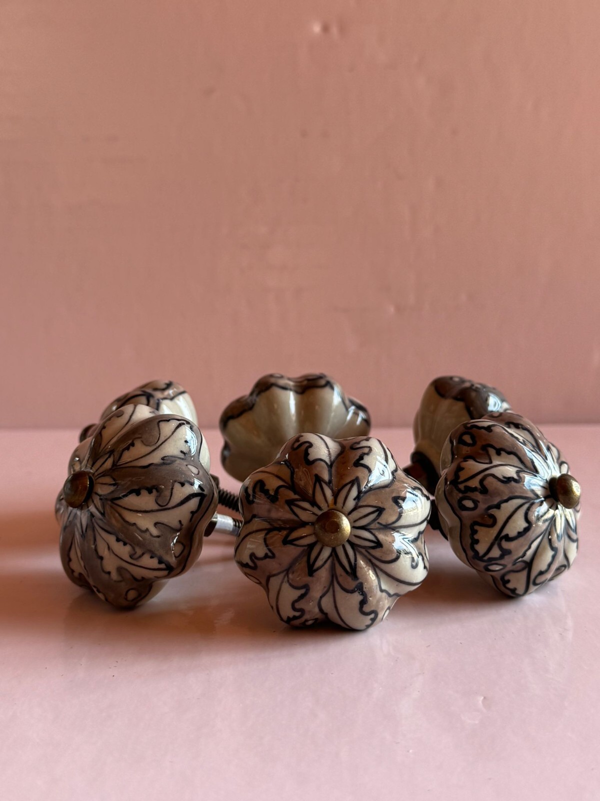 Set 6 Antique Style Ceramic Hand Decorated Bronze Tone Drawer Pulls Knobs Flower