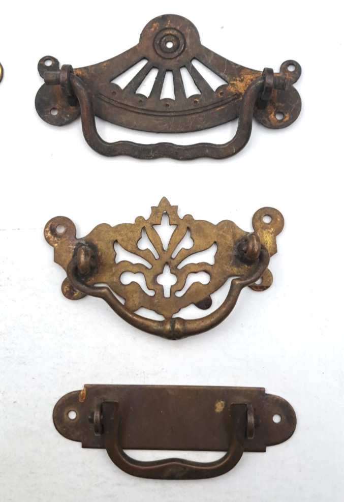 Lot of Mixed Antique/Vintage Hardware Furniture Drawer handles Metal Brass