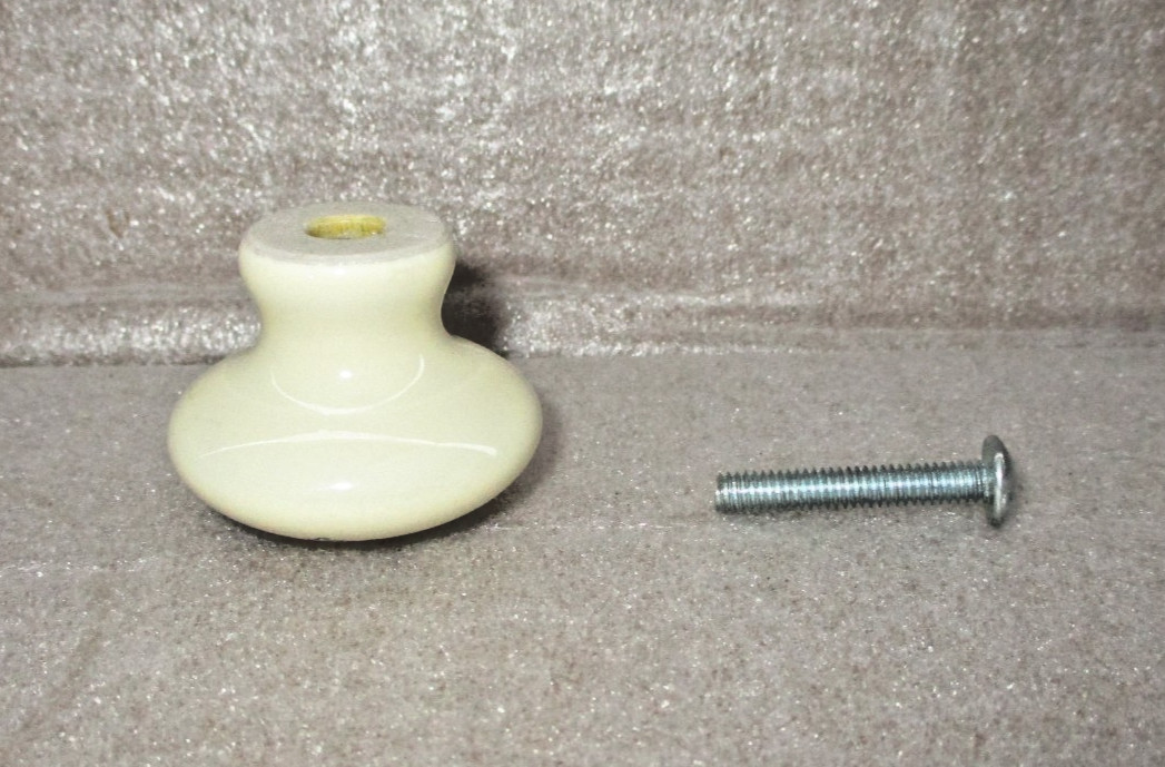 Belwith Marmalade Geese Round Knobs P552-ML~ NOS ~ Vintage Farmhouse (lot of 10)