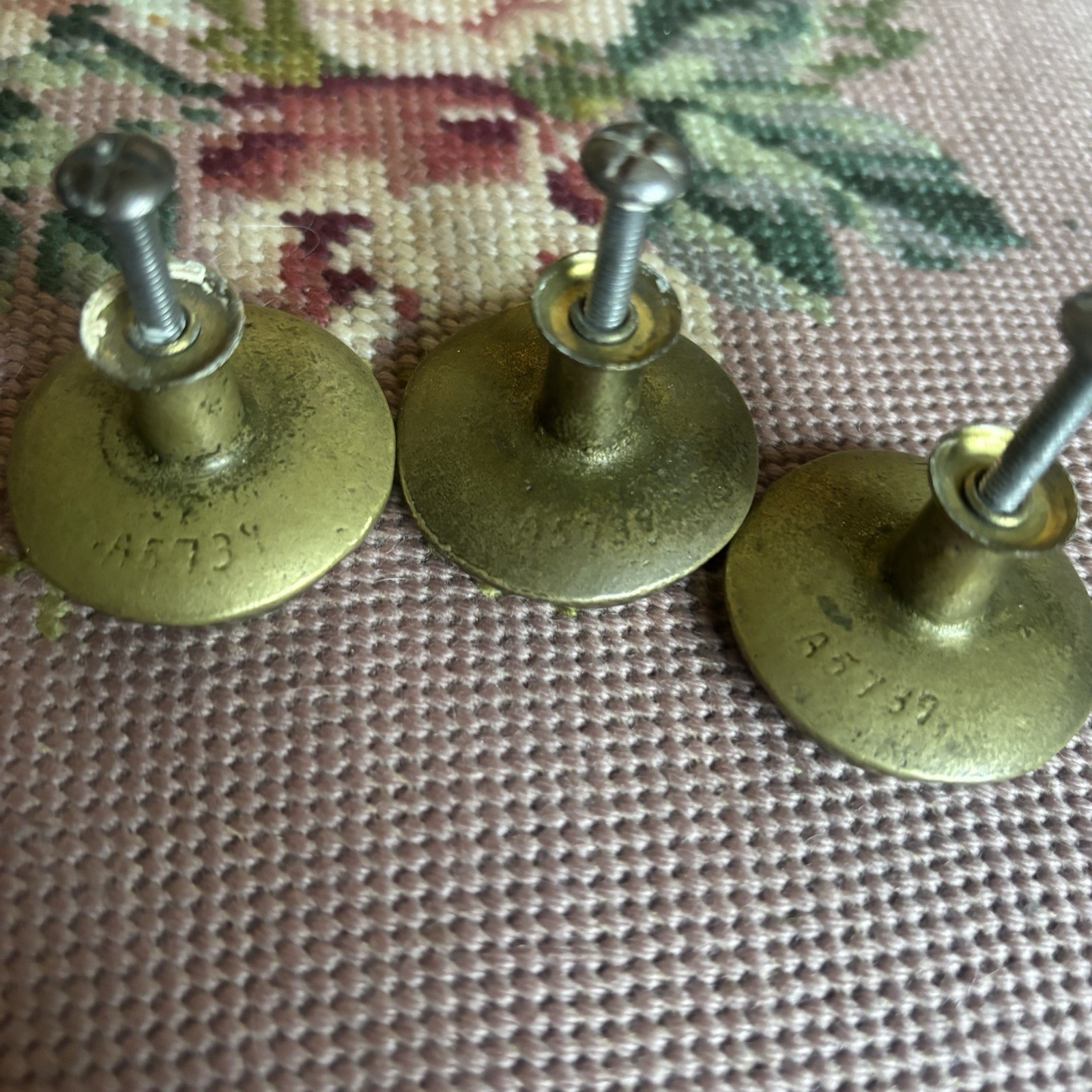 Vintage 60s Brass Ornate Drawer Pulls Floral Cabinet Knobs Round Set of 3 A5739