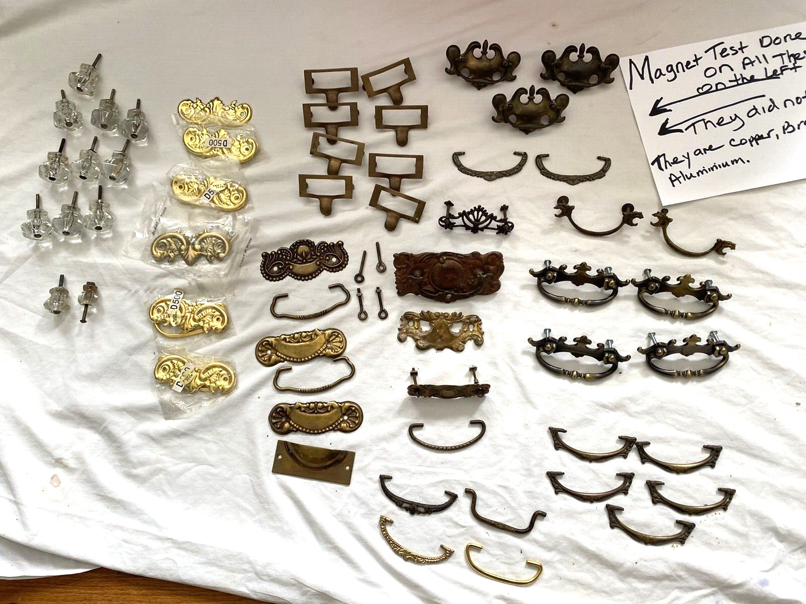 VINTAGE/MODERN DRAWER CABINET KNOBS PULLS & ACCESSORIES-MIXED LOT OF 141