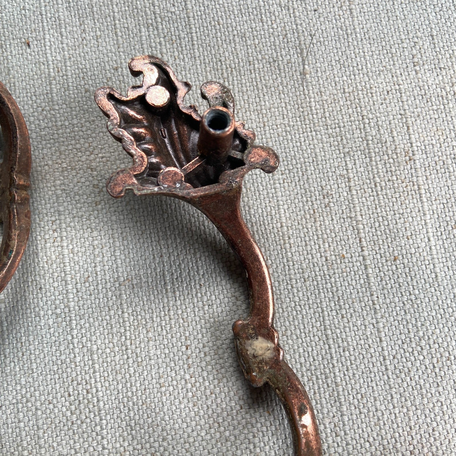 7 Vintage French Provincial Scalloped Leaf Drawer Pulls Brass 3″ 11 Screws Missi