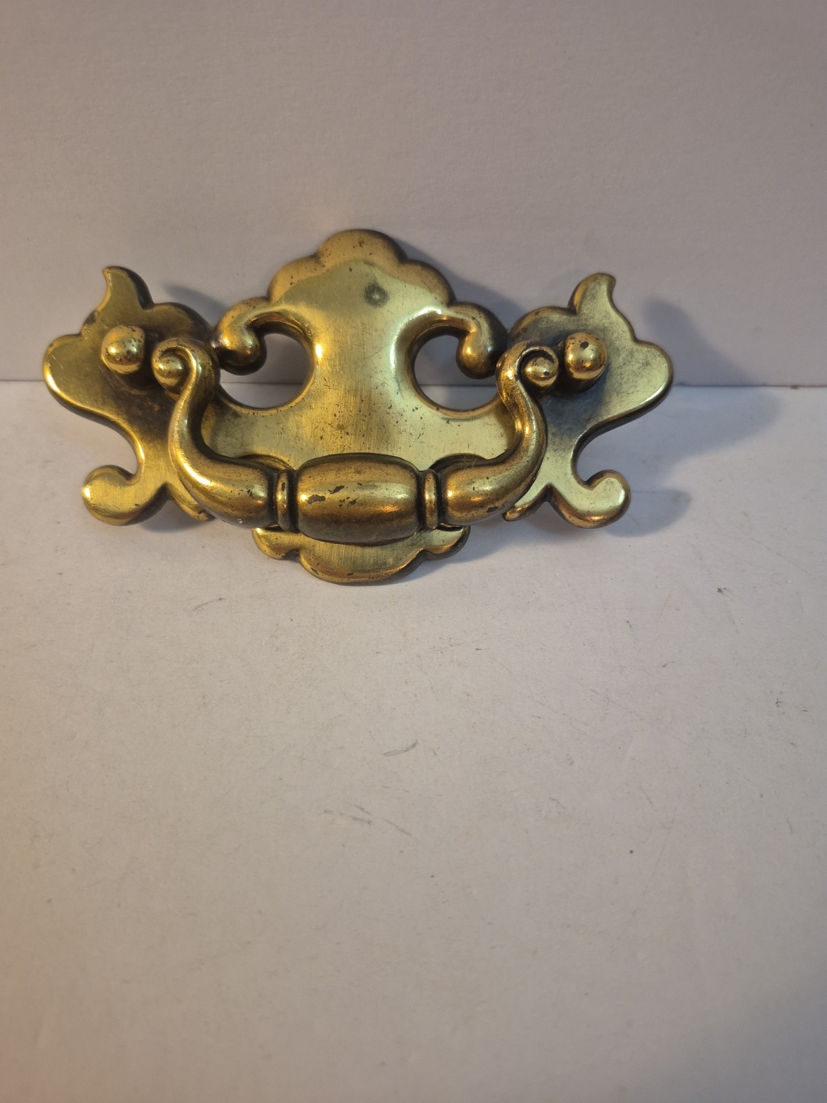 Vintage Brass Chippendale Batwing Drop Swinging Bail Drawer Pulls Lot Of 8