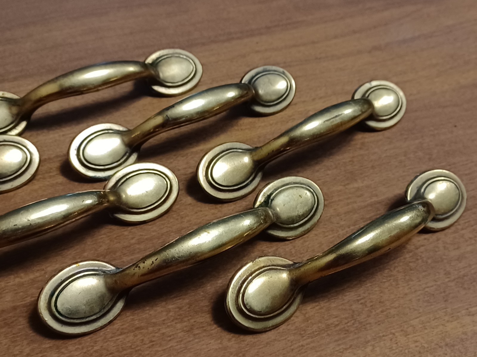 Vintage KBC Drawer Pulls DISTRESSED Keeler Brass Co N16643 (Lot Of 7)