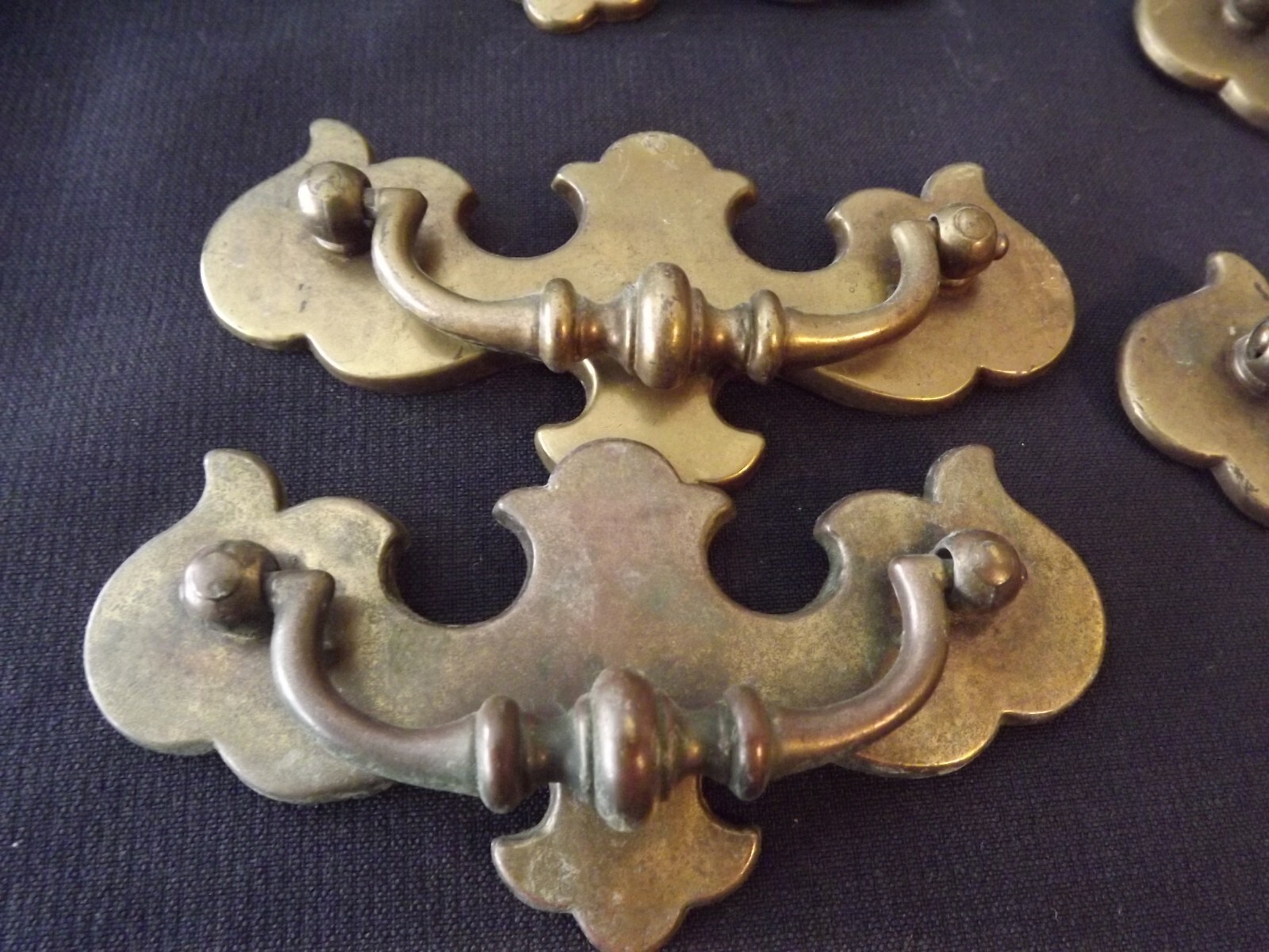 17 vtg KEELER BRASS CO. KBC N2251 BRASS DRAWER HANDLES w/BAIL PULLS batwing styl