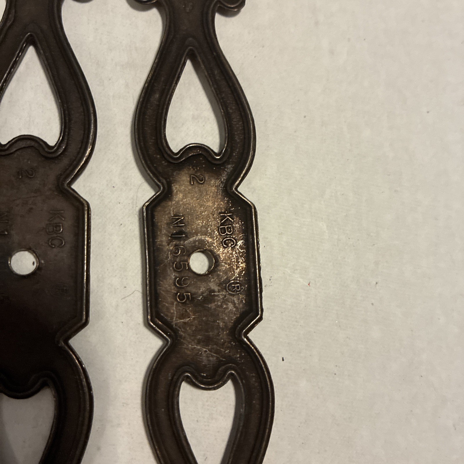 2pcsVintage Pennsylvania House Keeler Brass Co. KBC Cabinet Knobs & Backplates