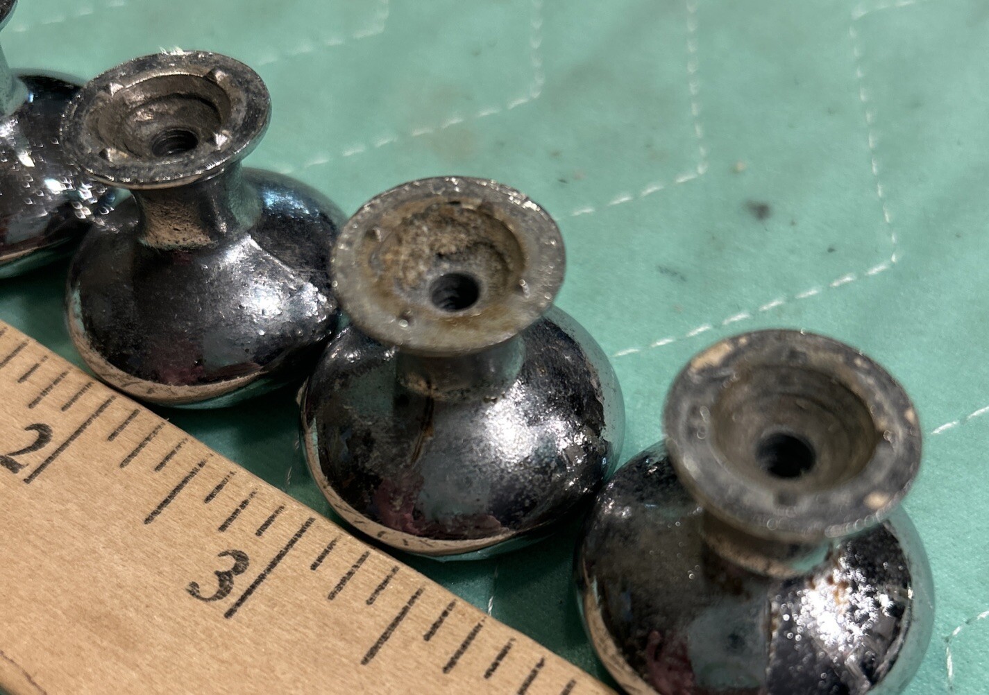 VINTAGE ART DECO CHROME DRAWER PULL CABINET DOOR KNOB Set of 4