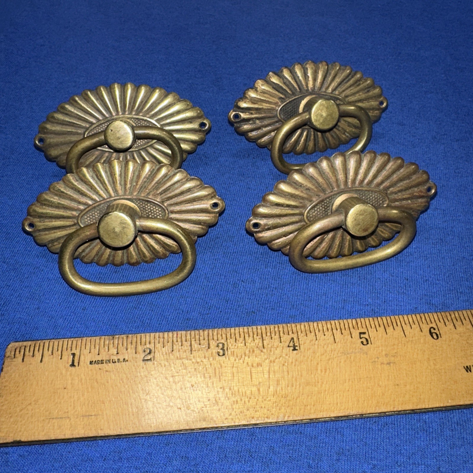 Vintage Brass Drawer Pulls, cabinet Handles lot of 4. Seashell Look Elegant