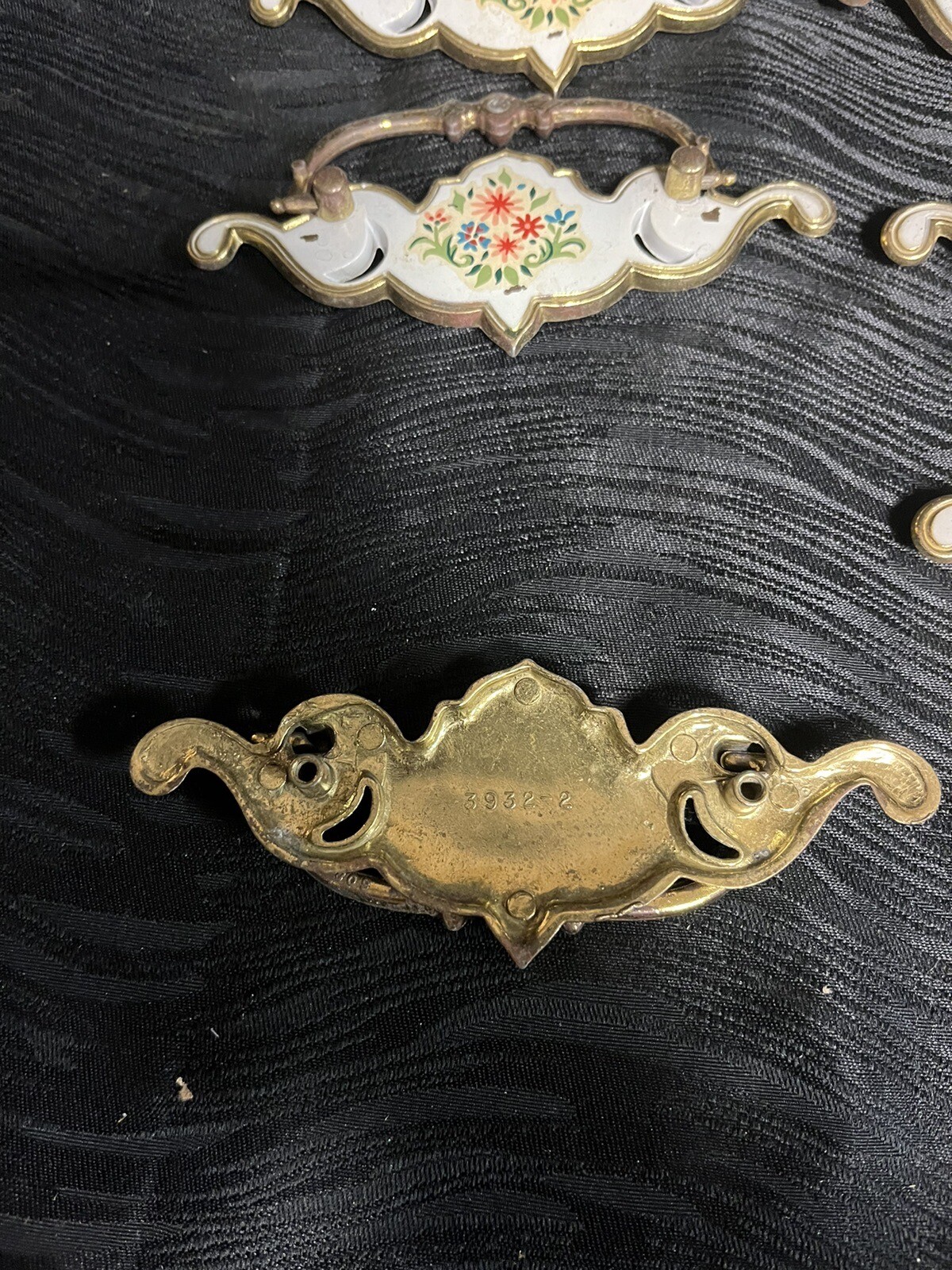 8pc Vintage Brass Drop Bale Dresser Cabinet Drawer Pulls White Floral Design