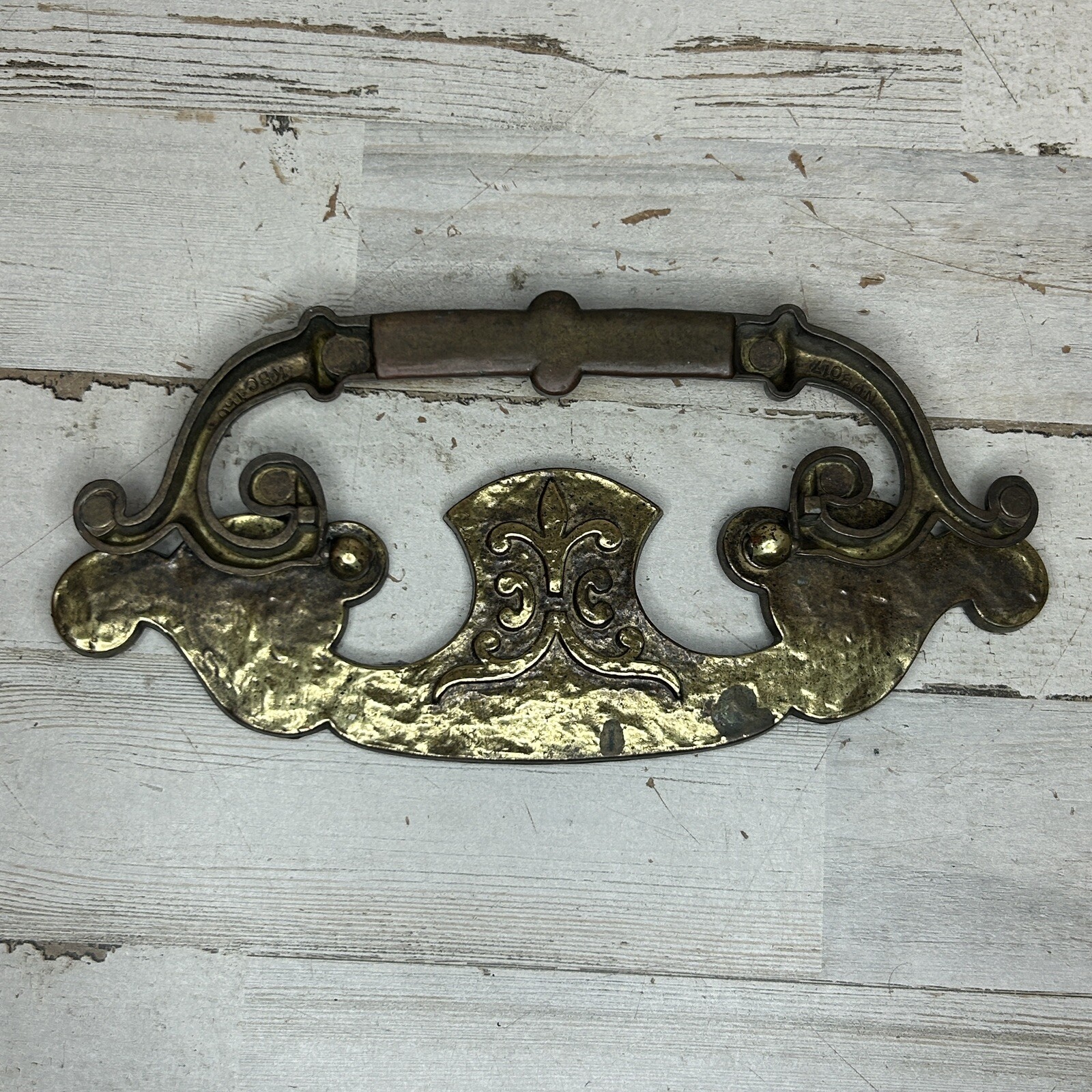 Vintage Large KBC 150 Keeler Brass Co Center Handle Drawer Cabinet Pull