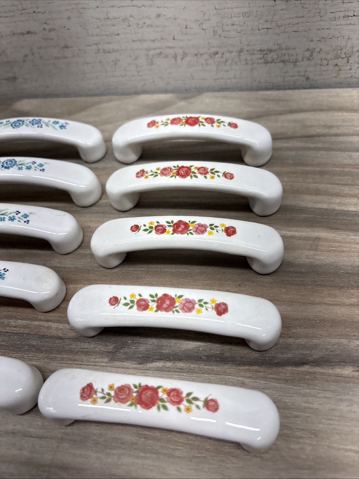 AMEROCK WHITE PAINTED CERAMIC DRAWER PULL, 3 3/4″ WIDE Vintage 10 Lot