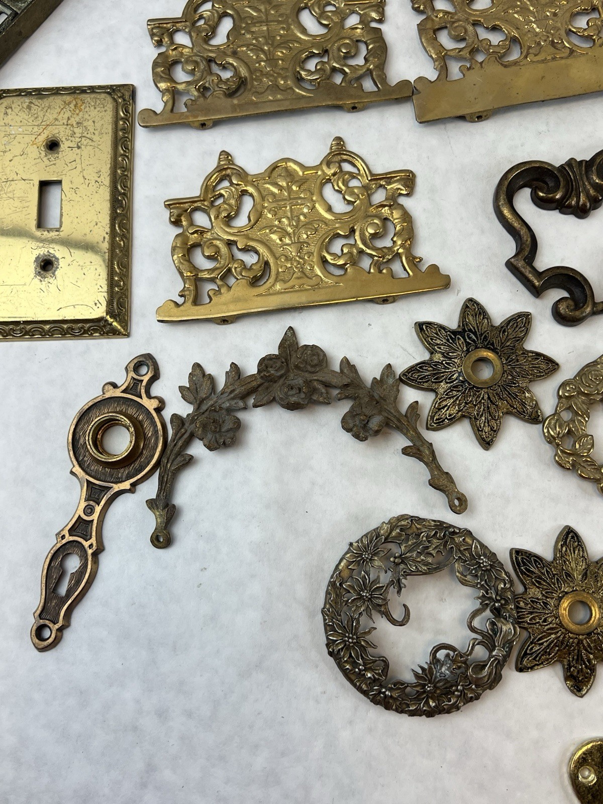 JUNK LOT of Antique Salvaged Brass Drawer Pull knobs – Steampunk art ideas!
