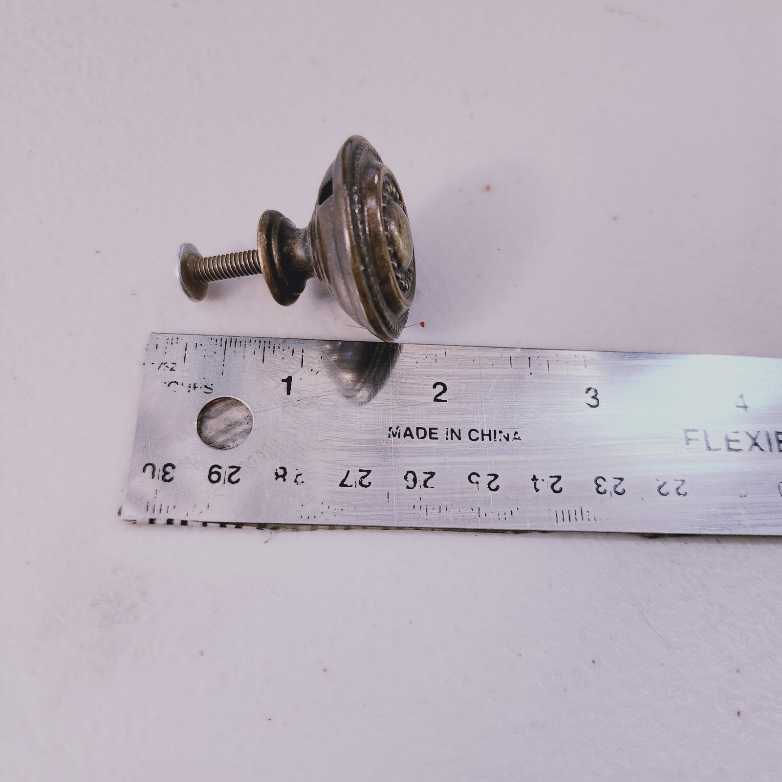 Vtg Salvaged Reclaimed Pulls Handles Dressers Metal Brass Mixed Hardware Lot