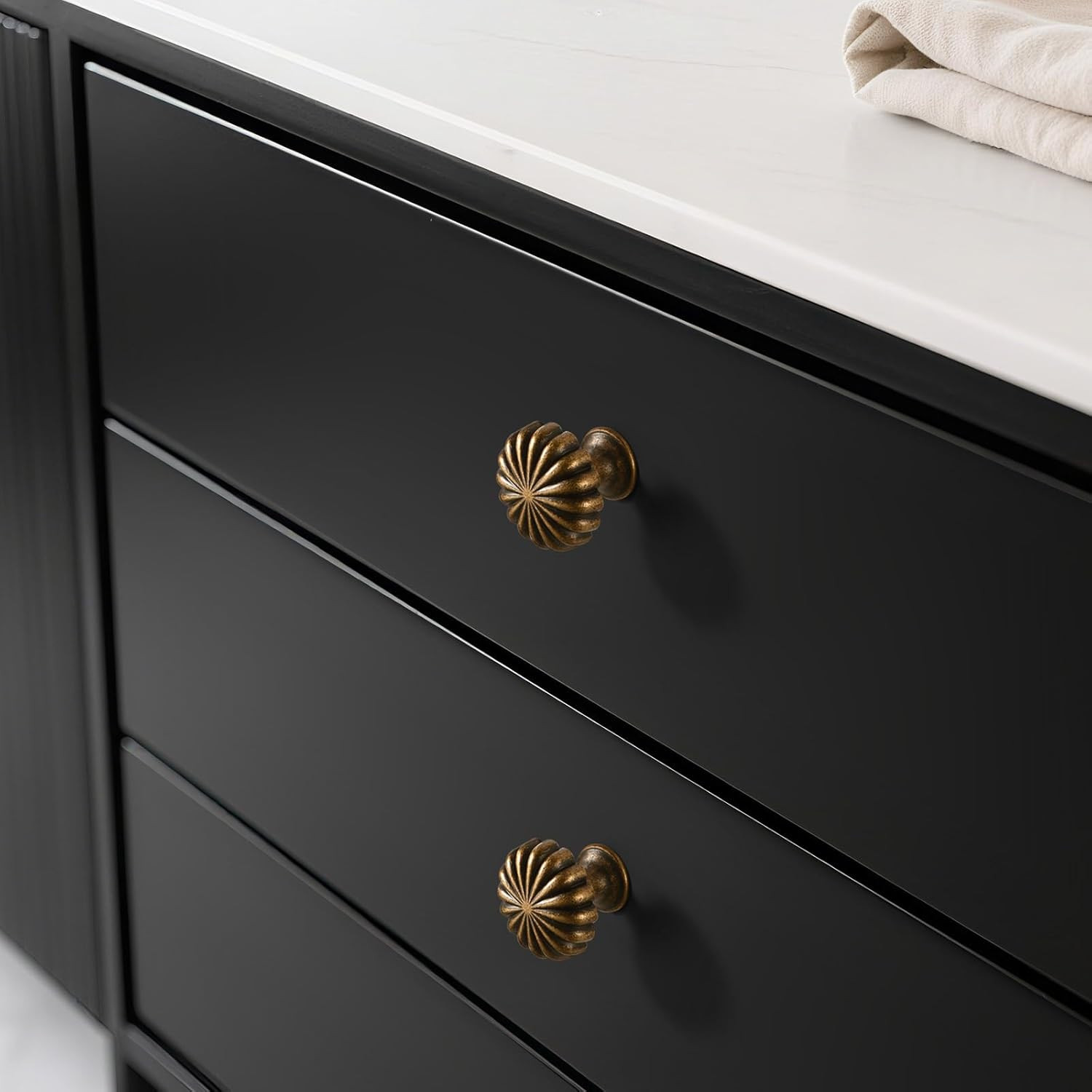 Antique Brass Cabinet Knobs，10 Pack Solid Drawer Pulls for Dressers | Zinc Alloy