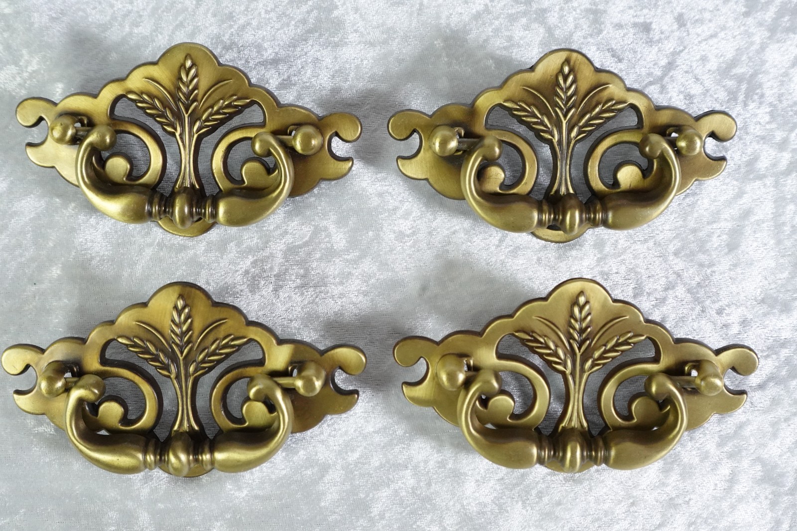 4 Vintage Matching Chippendale Batwing Drawer Pulls 3″ Center Wheat Motif