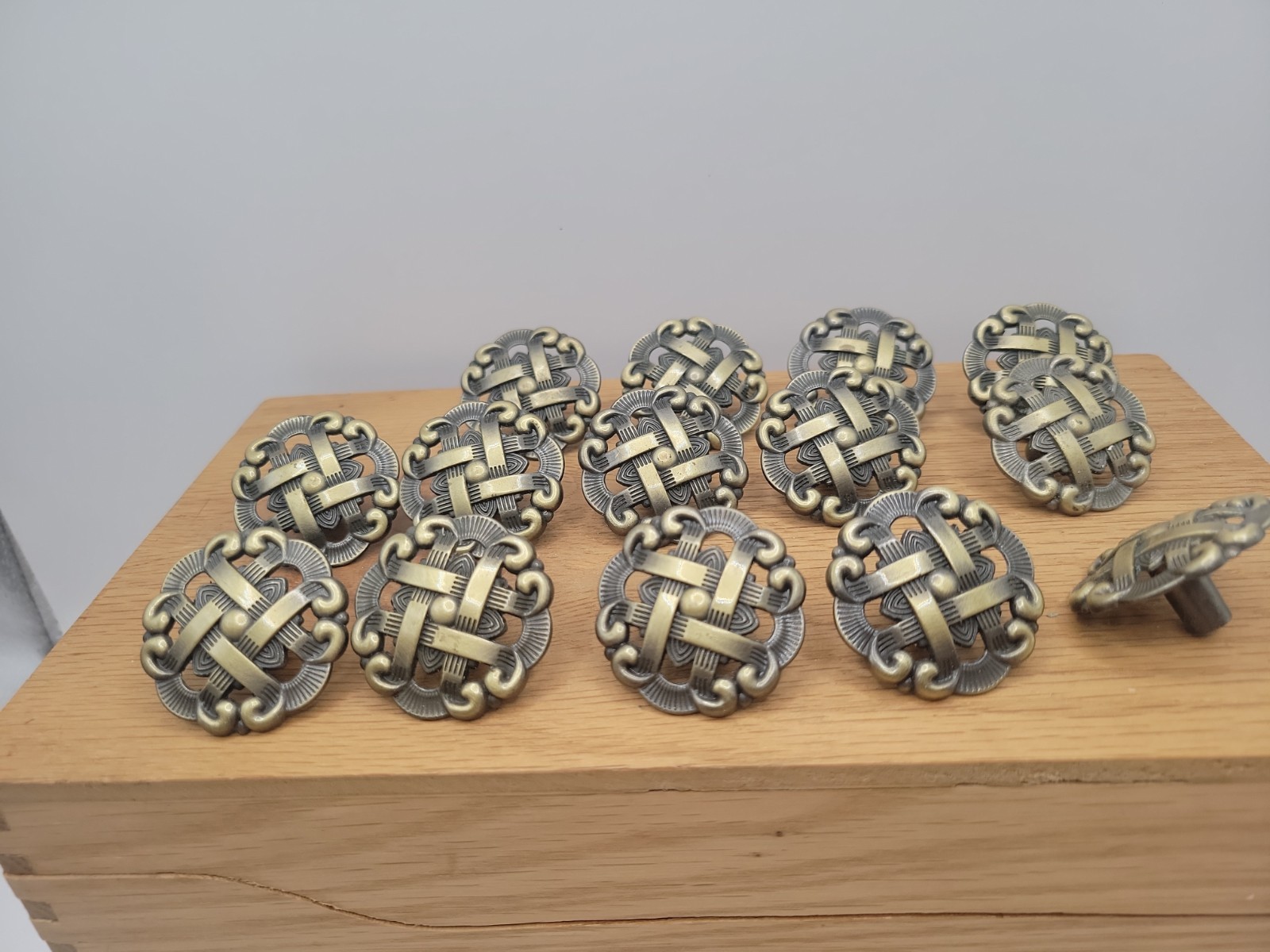 Lot of 12 Vintage Style Celtic Irish Ornate Metal Knobs Pull 1 1/2″ Nice Set
