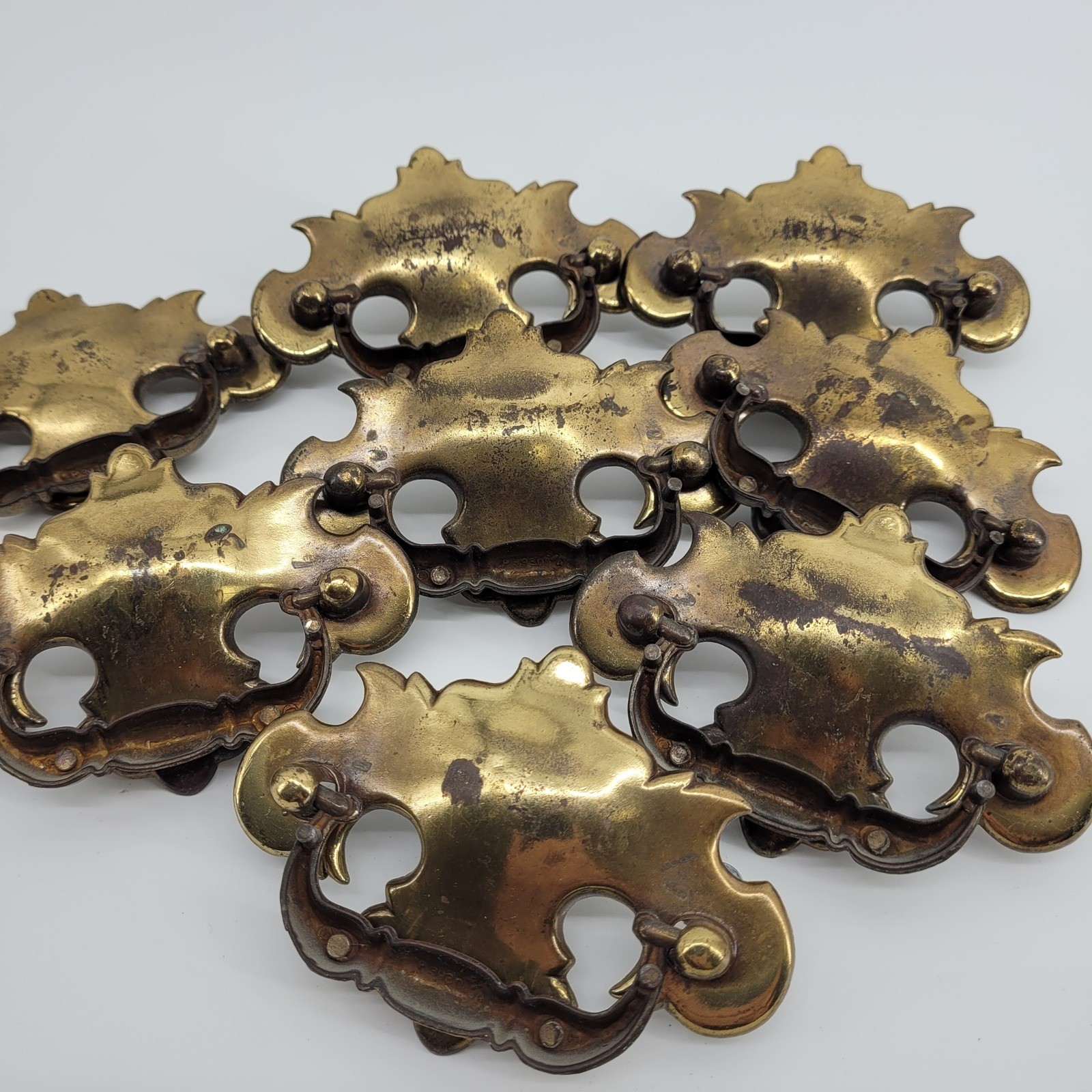 Vintage 1985 Brass Batwing Drawer Pulls and Knobs Set of 16 Chippendale 3″ Hole