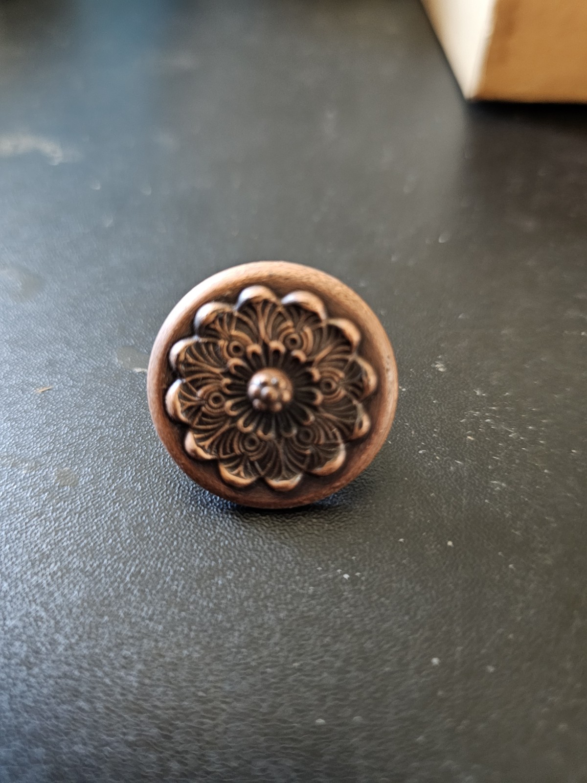 Vtg 8 Round Floral Knob Japan Made Metal Ornate Design 1 1/8″