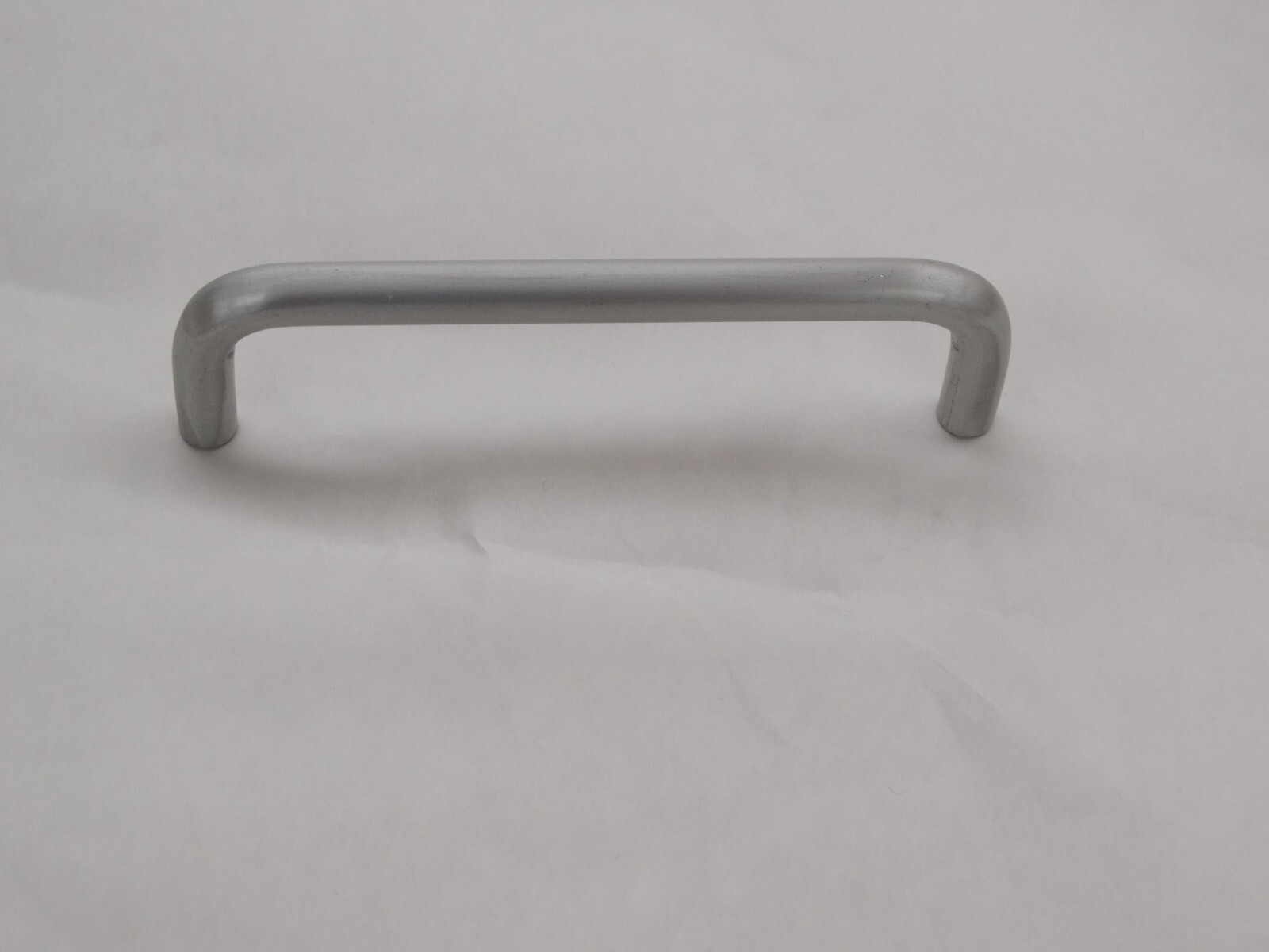 Vintage NOS Colonial Bronze # 753-US28 4″ Center Brushed Aluminum Pulls 4 pc