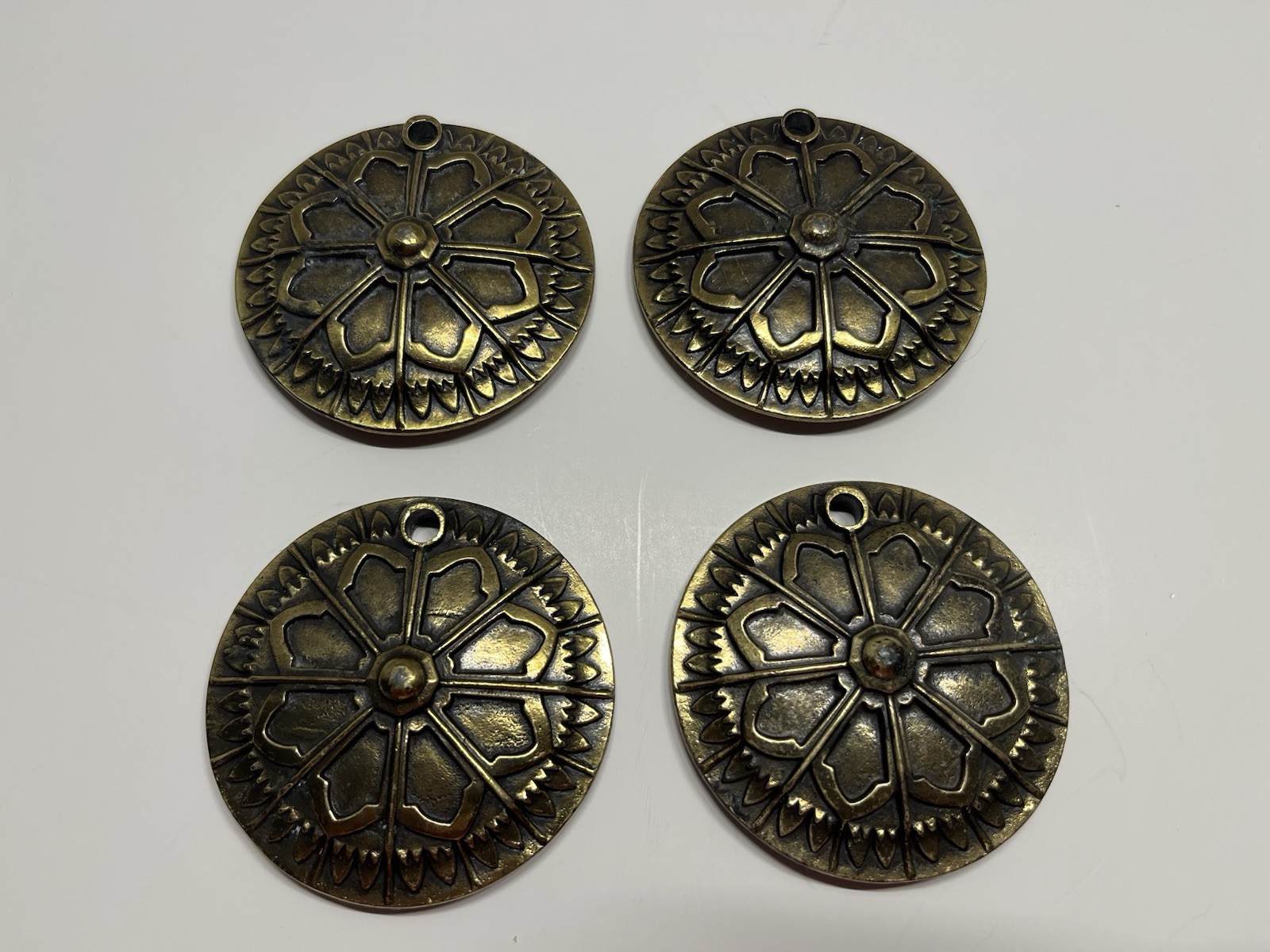 Vtg Lot (4) NOS KBC Heavy Brass Ornate Round Floral Drawer/Cabinet Backplates