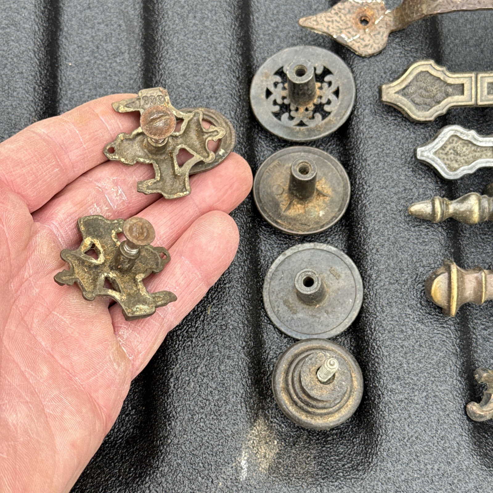 Lot Of Antique & Vintage Misc Hardware Lock Drawer Pulls & Cabinet Knobs Metal
