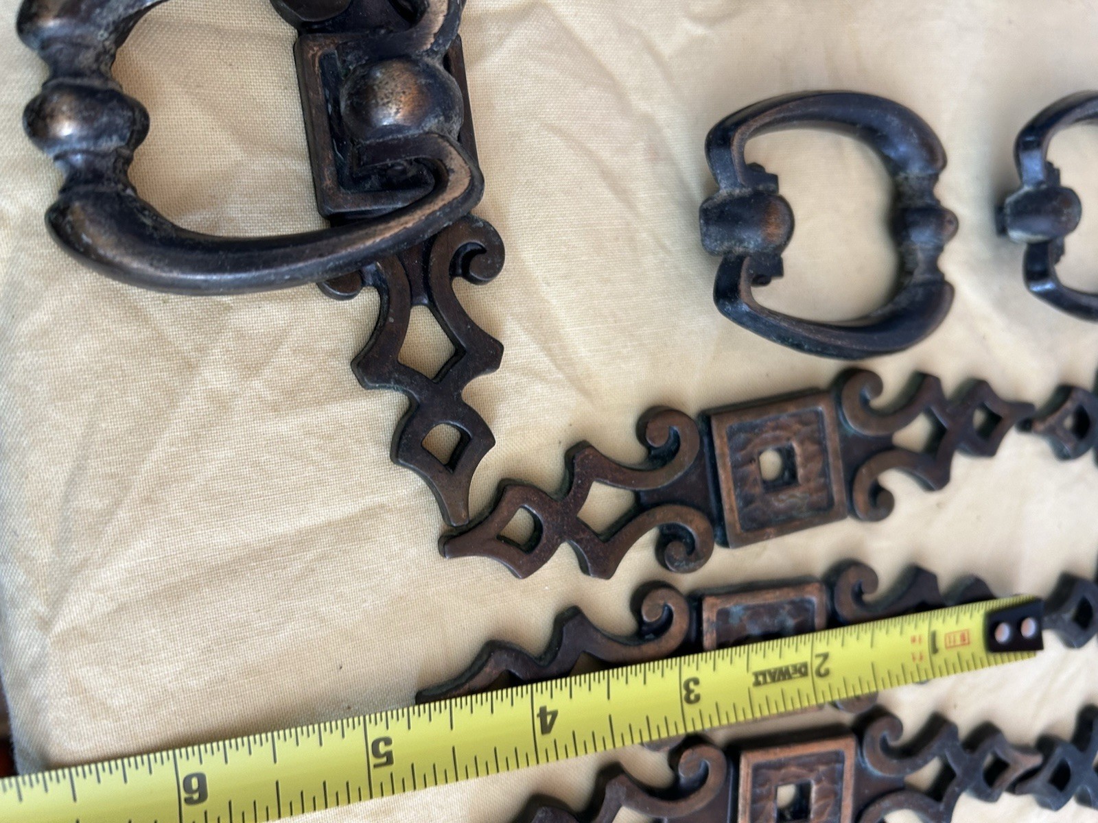 Vintage Amerock Madeira Antique English Furniture Ring Pull, Backplate Set Of 18