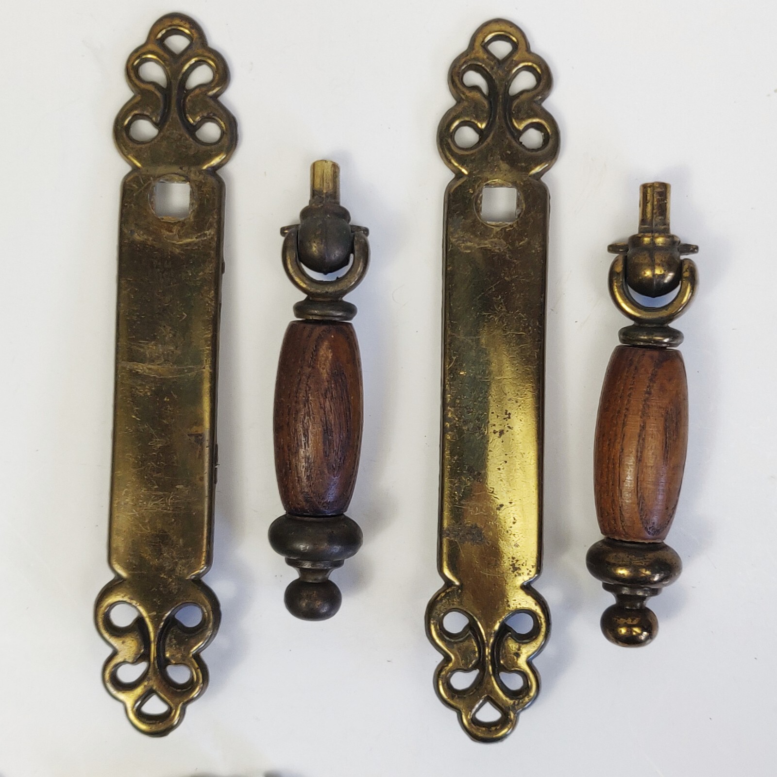 Vgt Brass Wood Oak Drawer Pull Set Batwing Bail, Drop Pulls Keyhole Backplate