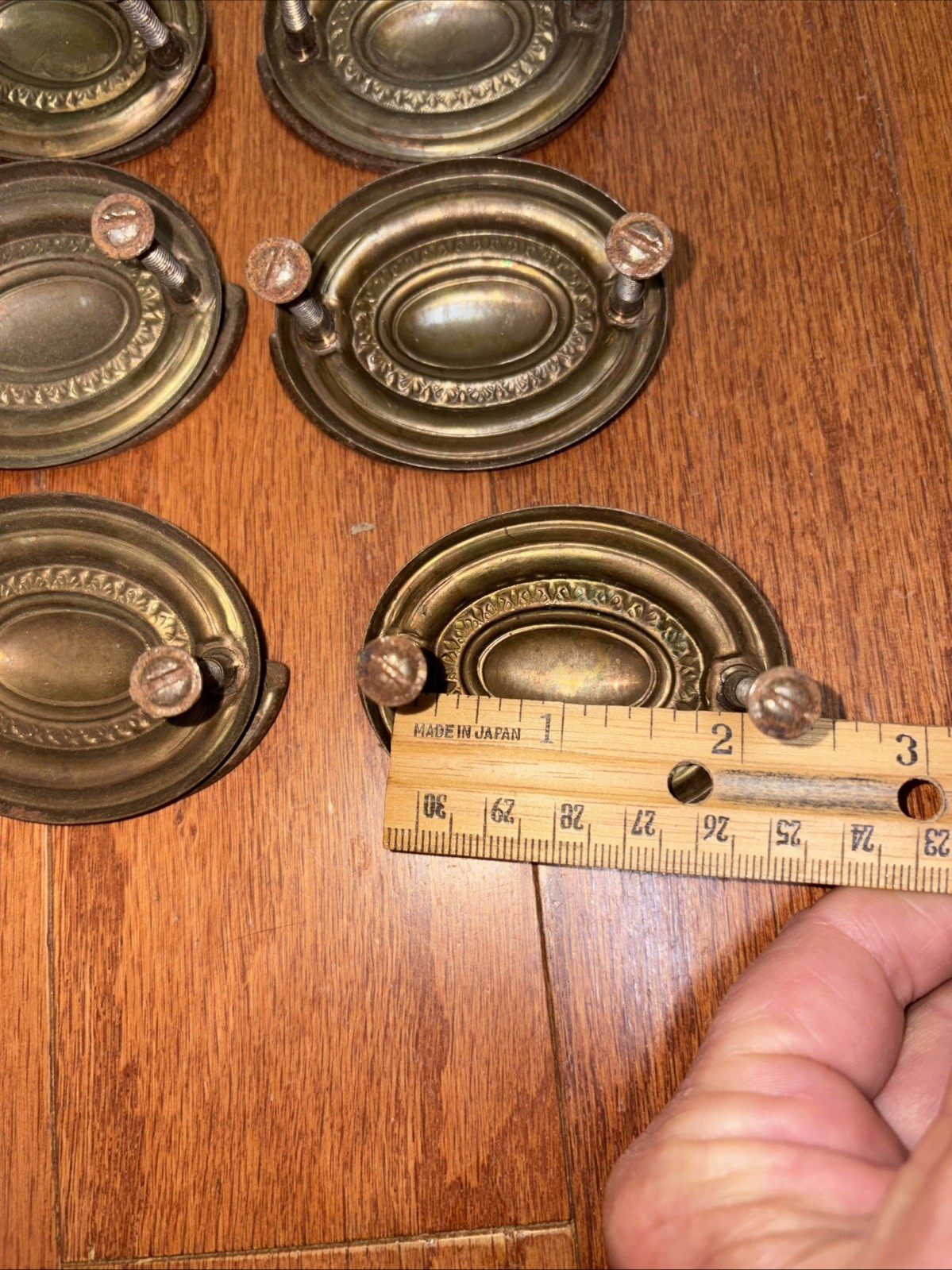 8 Vintage Oval Hepplewhite Duncan Phyfe Style Metal Drawer Pulls w All/Screws