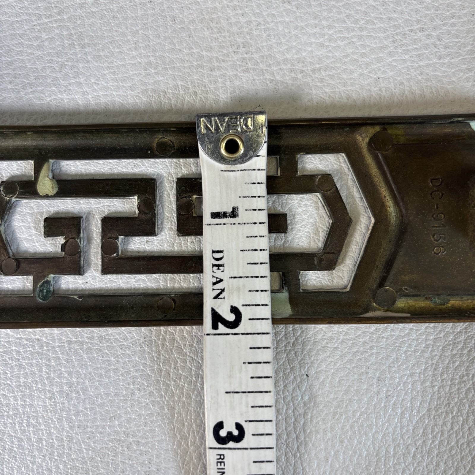 Set of 8 Vintage Art Deco Mid Century Modern Brass Drawer Pulls and Plates