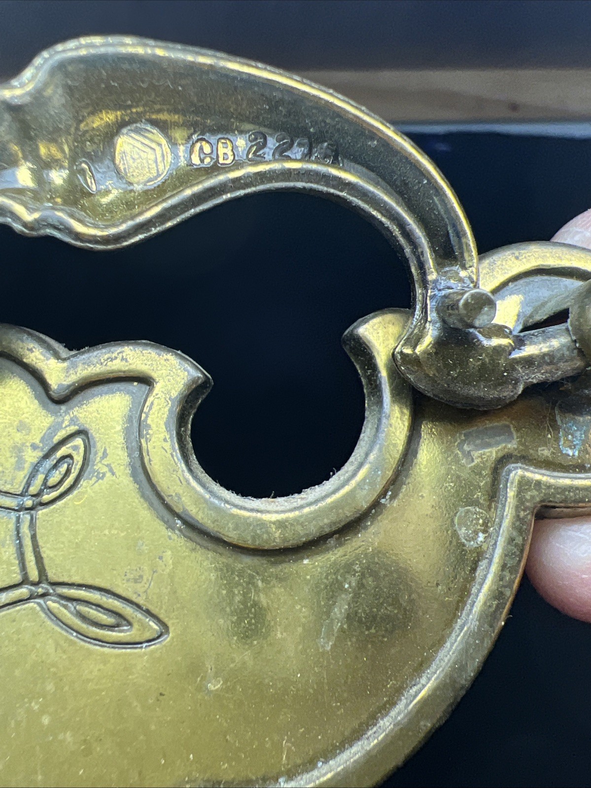2 VTG Chippendale Bat Wing Geometric Pressed Center Design Gold Tone Drawer Pull