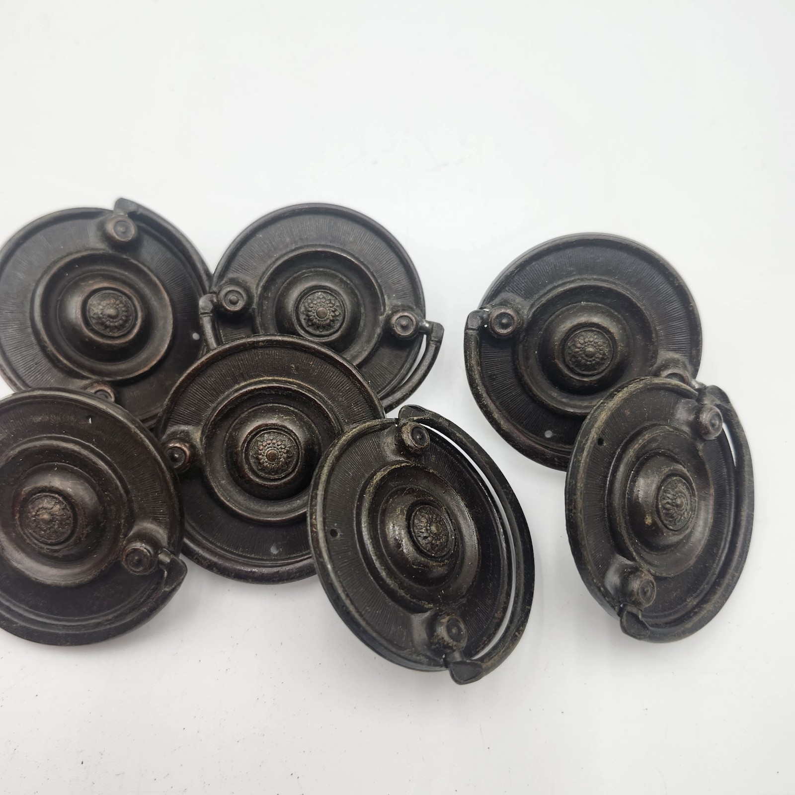 7 Antique round drawer pulls Hepplewhite 2″ black metal vintage