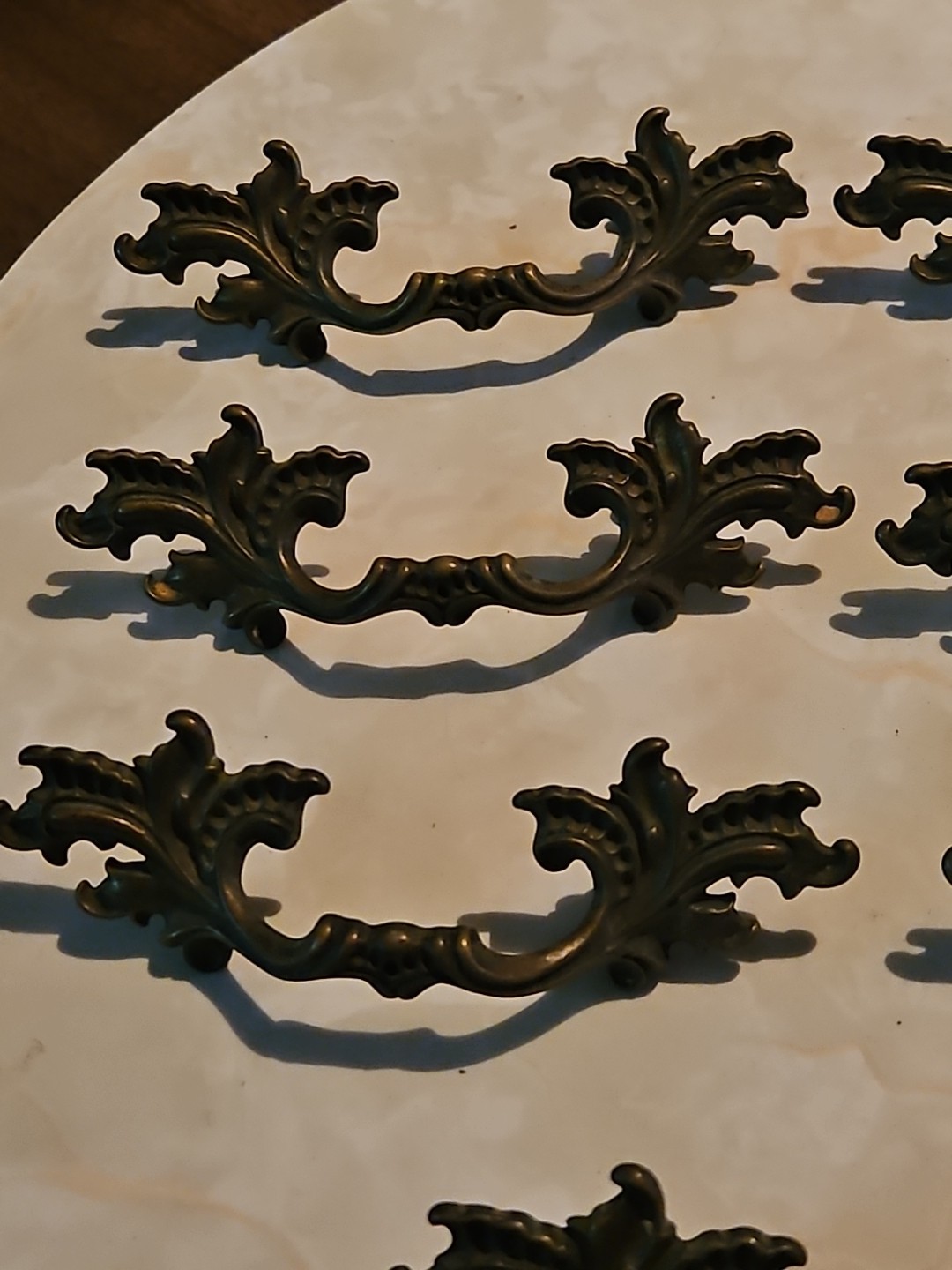 Lot Of 7 Vintage French Provincial Leaf Drawer Pull Handles W/original Screws
