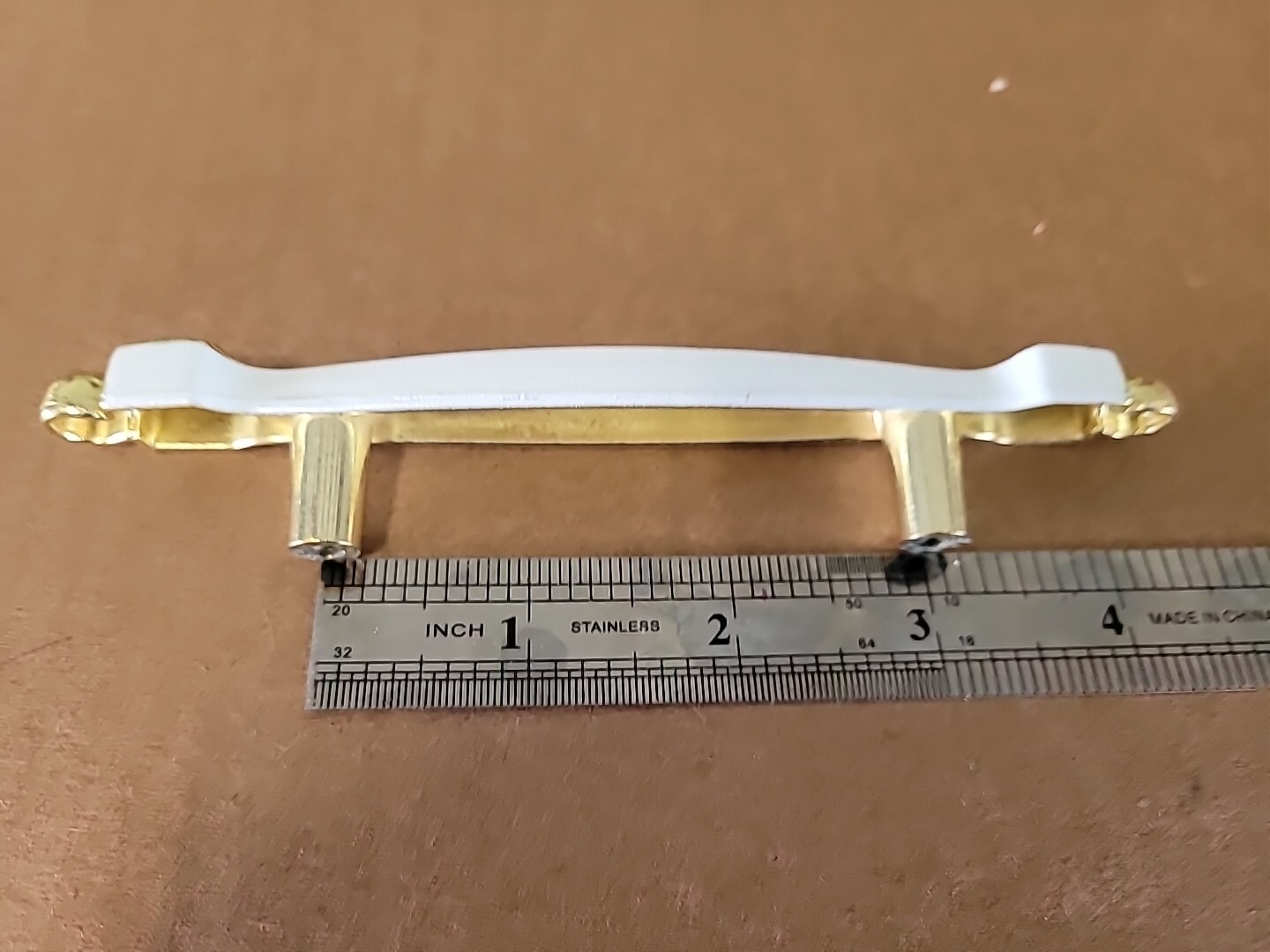 vintage ajax 1950s drawer pulls-Ajax 4085- White And Gold