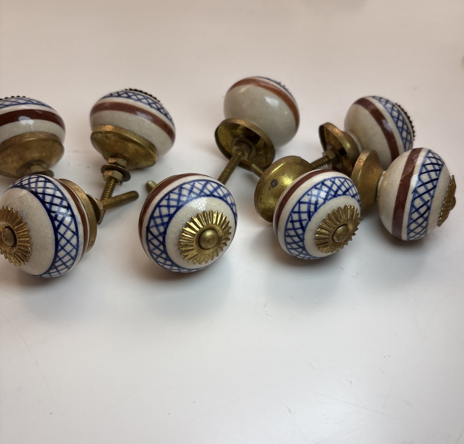 Antique Cabinet Drawer Pull Hardware Set of 8 Knobs w/ hardware Made in India