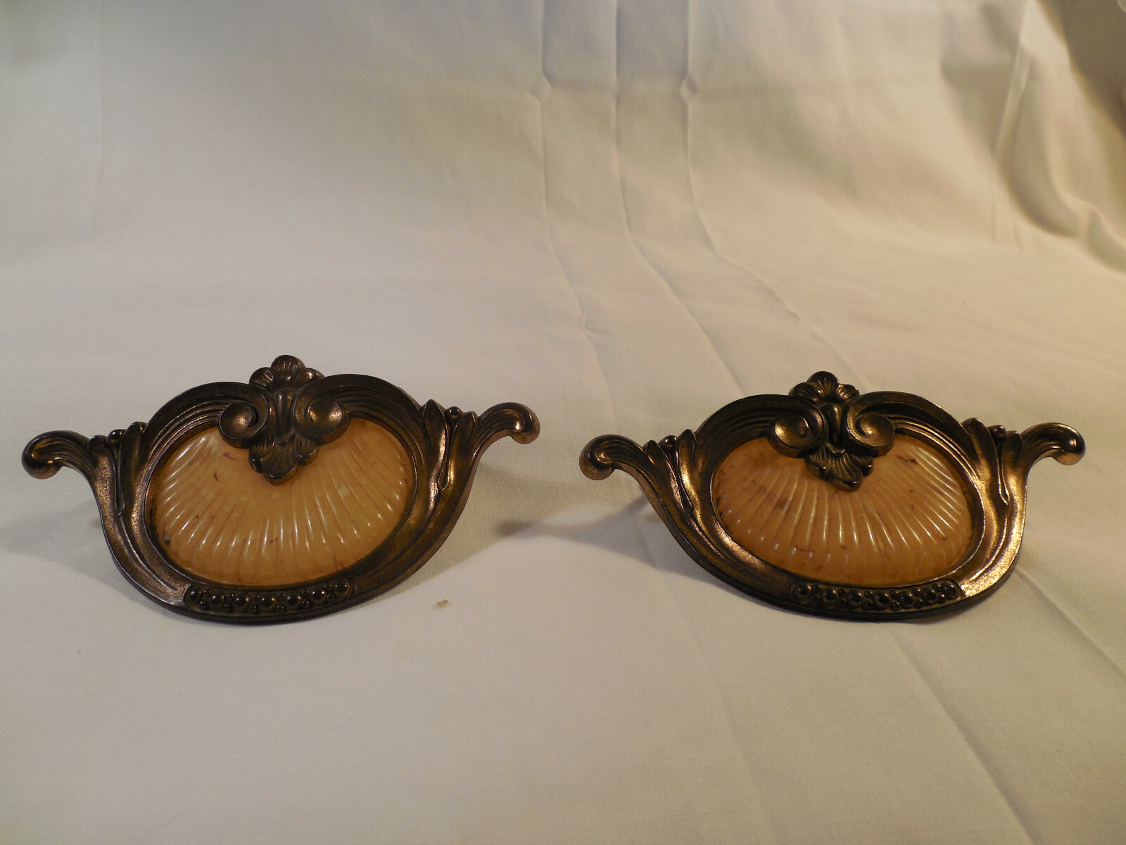Antique Keeler waterfall dresser handles pulls bakelite shell design 2pc (IN2)