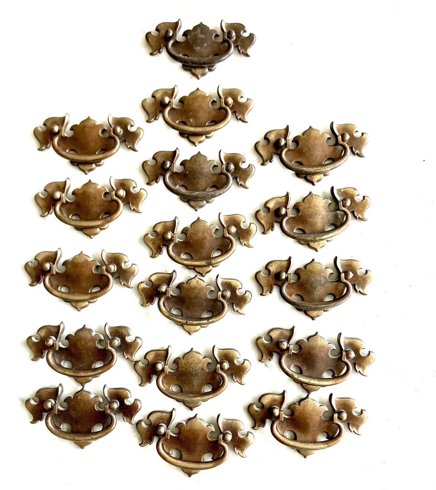 Vintage KBC Keeler Brass Batwing Chippendale Style Drawer Pulls K12997 Lot Of 17