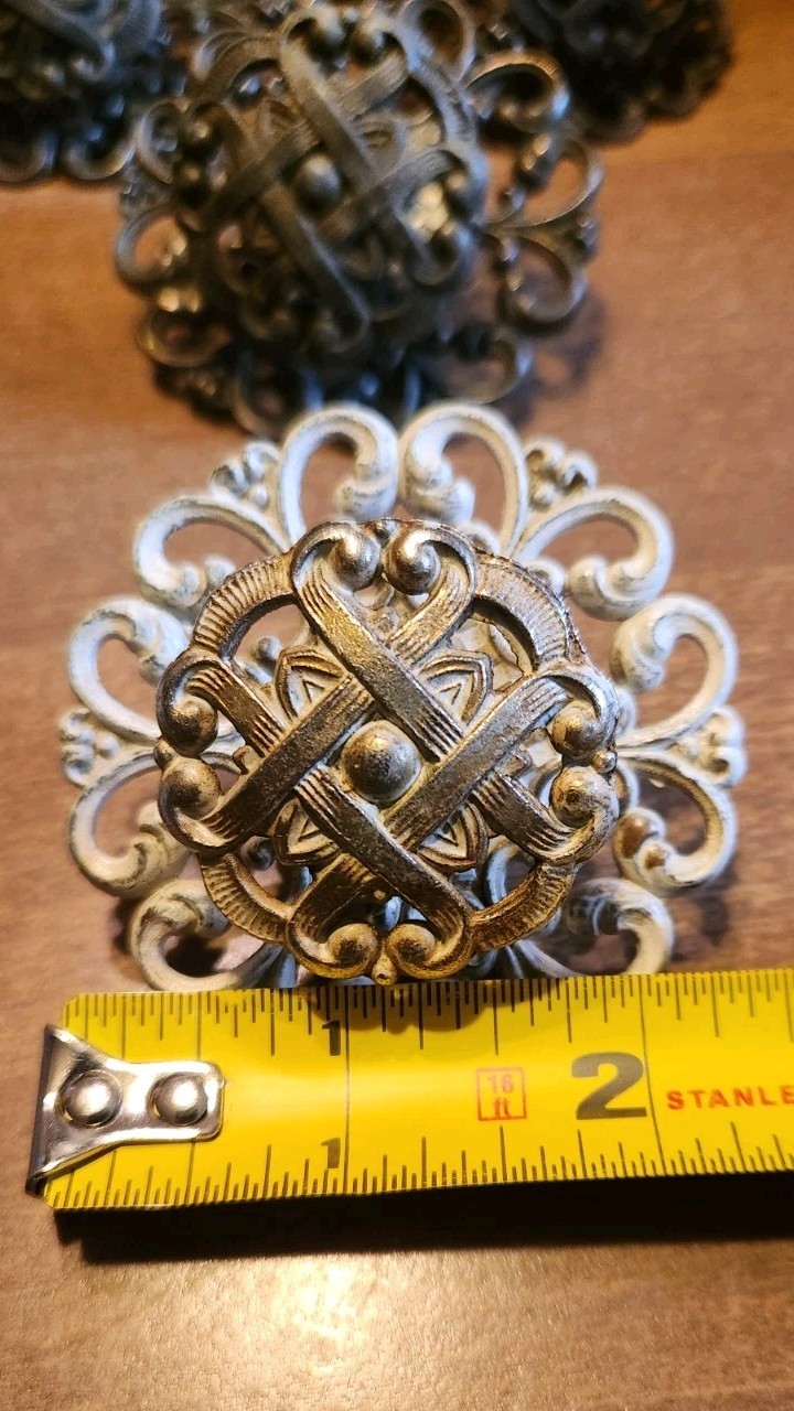 Vintage Lot of 7 Drawer Pull Knobs Handles Decorative 2 Pc Floral Round