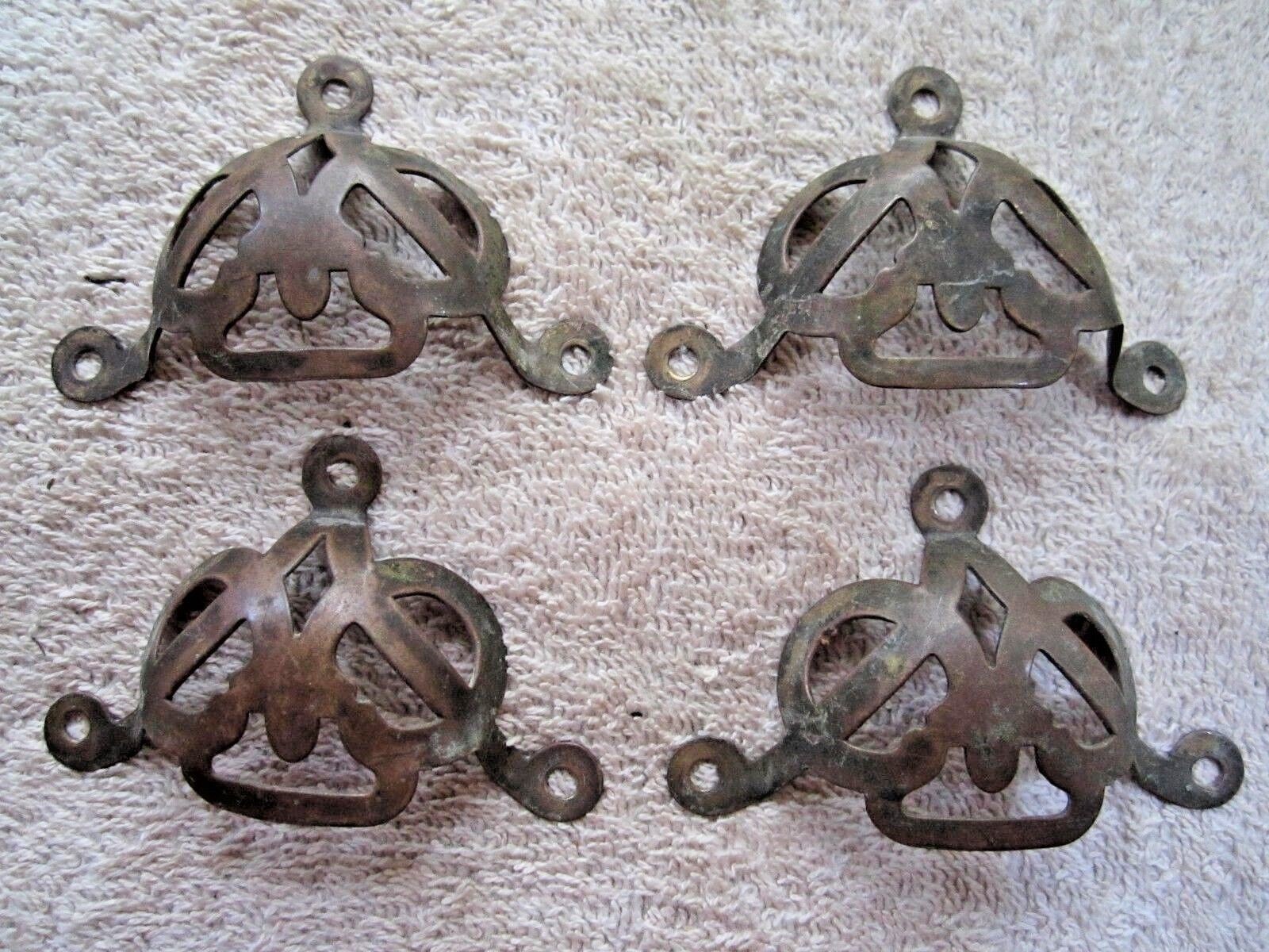4 ANTIQUE VINTAGE UNIQUE MATCHING FINGER BRASS DRAWER PULLS