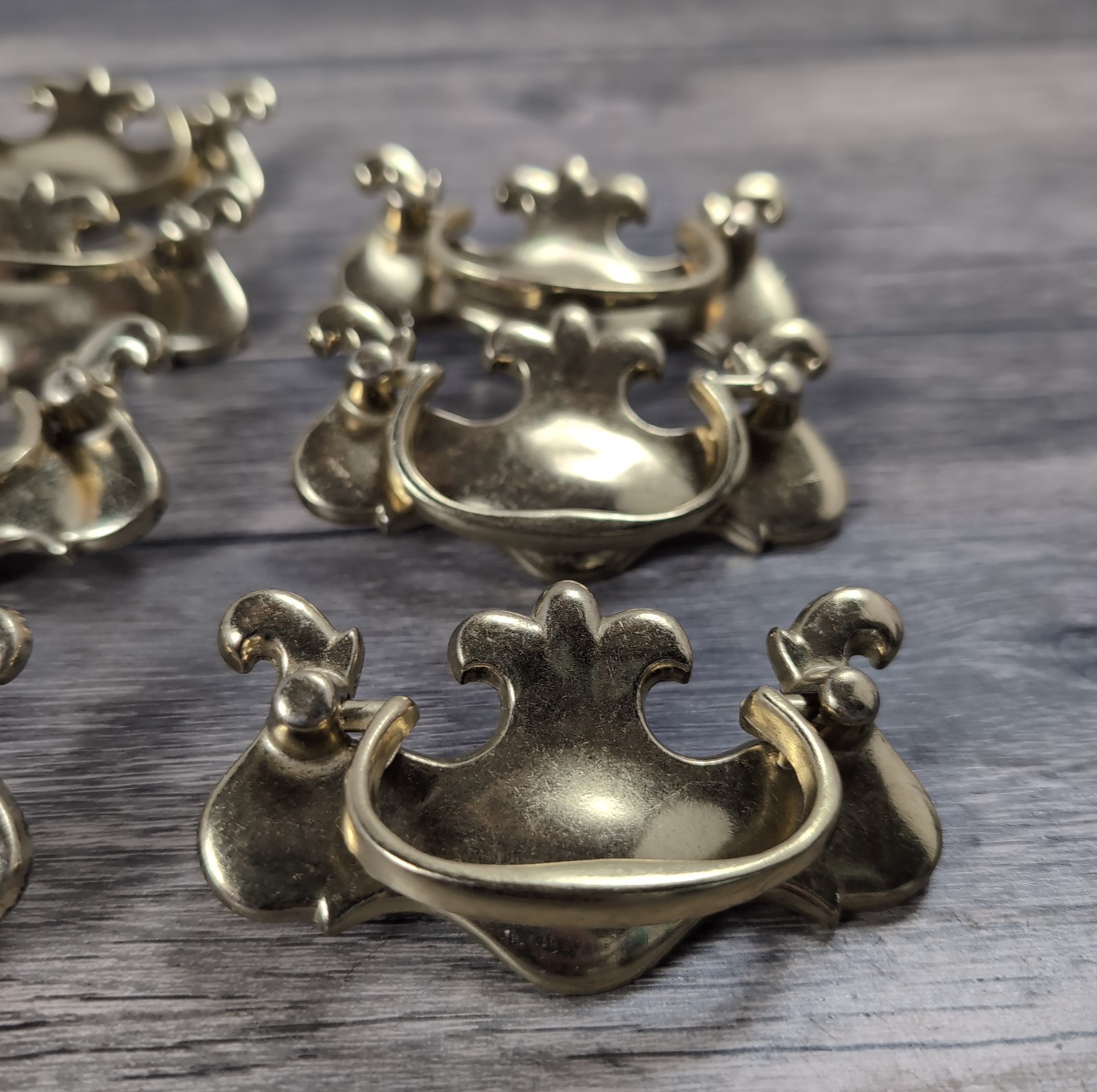 VTG Chippendale Brass Drawer Drop Bail Pull Handles 3-1/4″ Center 10 w/Screws