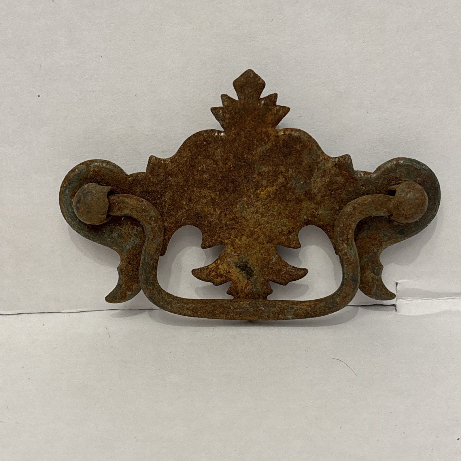 Vintage Chippendale Batwing Drawer Pull 3″ Screw Centers 3.5″ Handle Brass